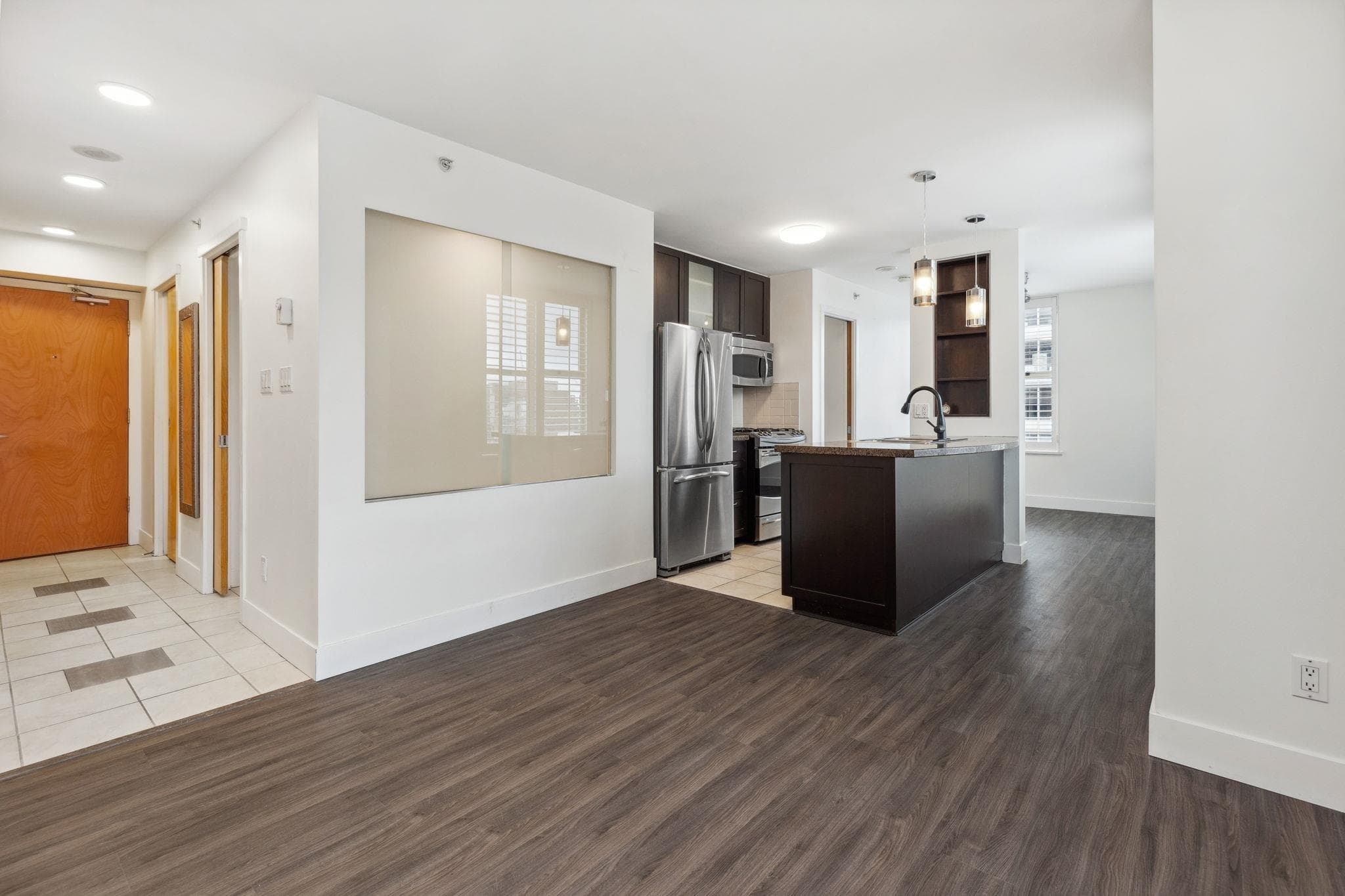 2002 - 989 Richards Street, Vancouver, V6B 6R6 — photo 4