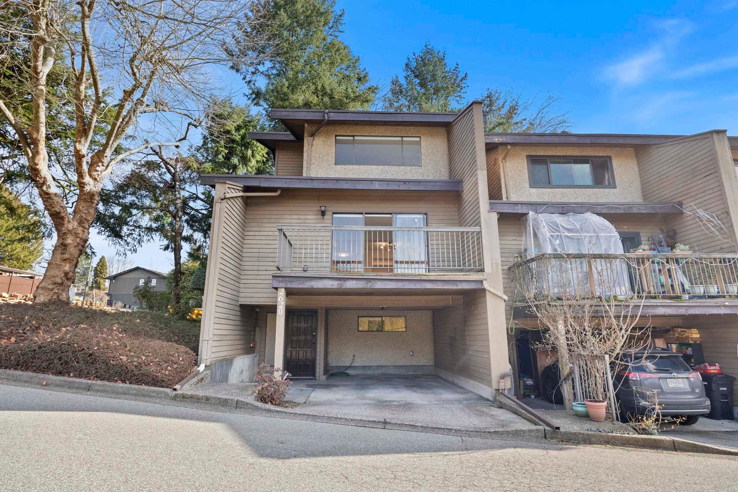 2620 Moorcroft Court, Burnaby, V5B 4R2 — photo 4
