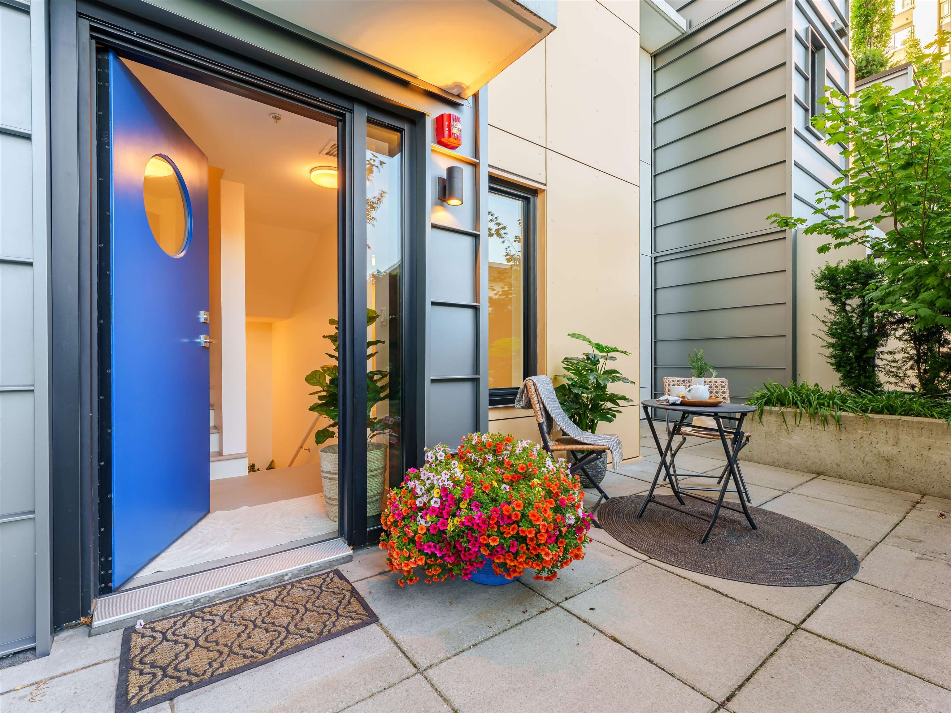 314 - 1471 Hunter Street, North Vancouver, V7J 1H3 — photo 3