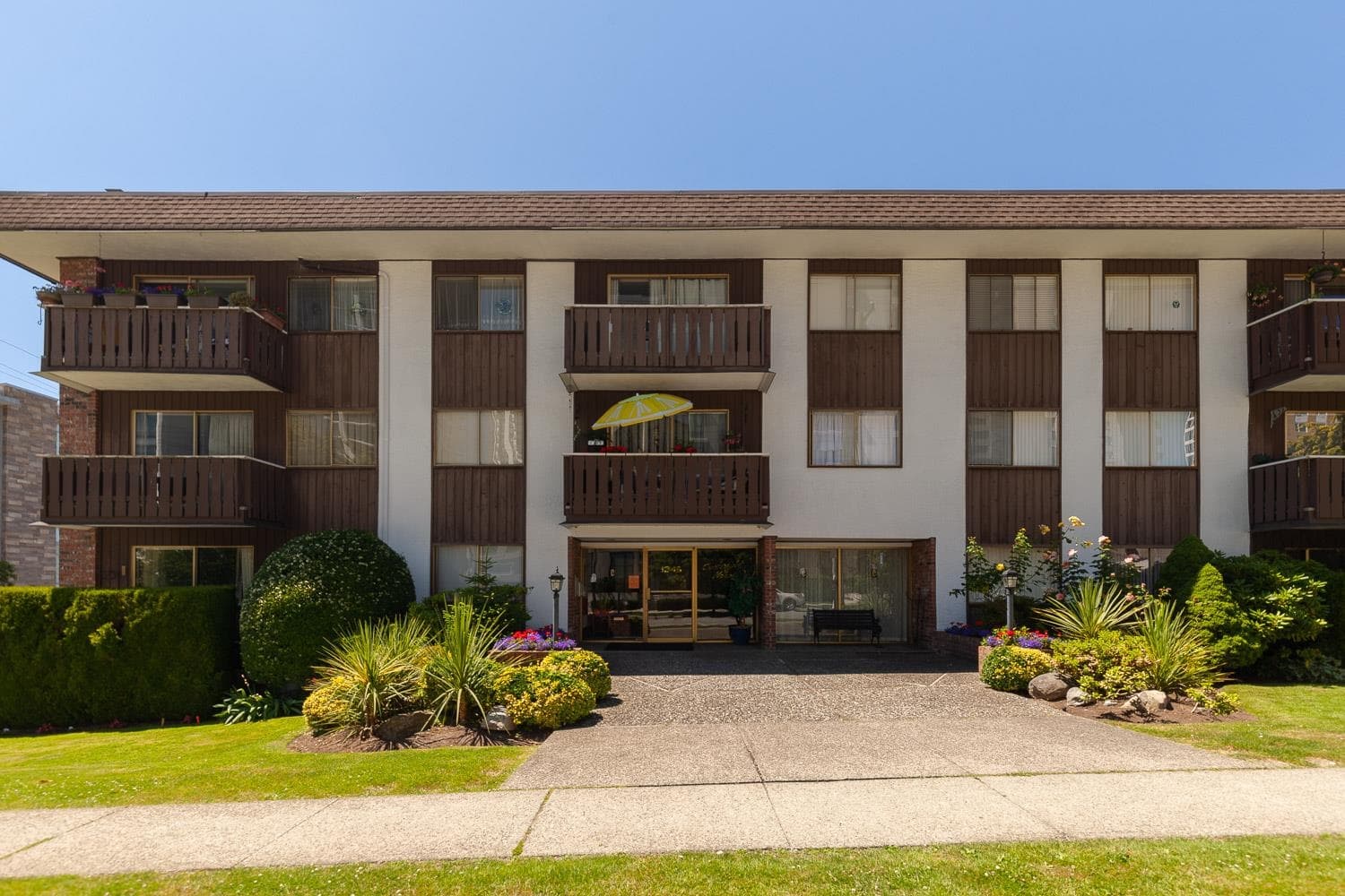 116 - 1345 Chesterfield Avenue, North Vancouver, V7M 2N1 — photo 2