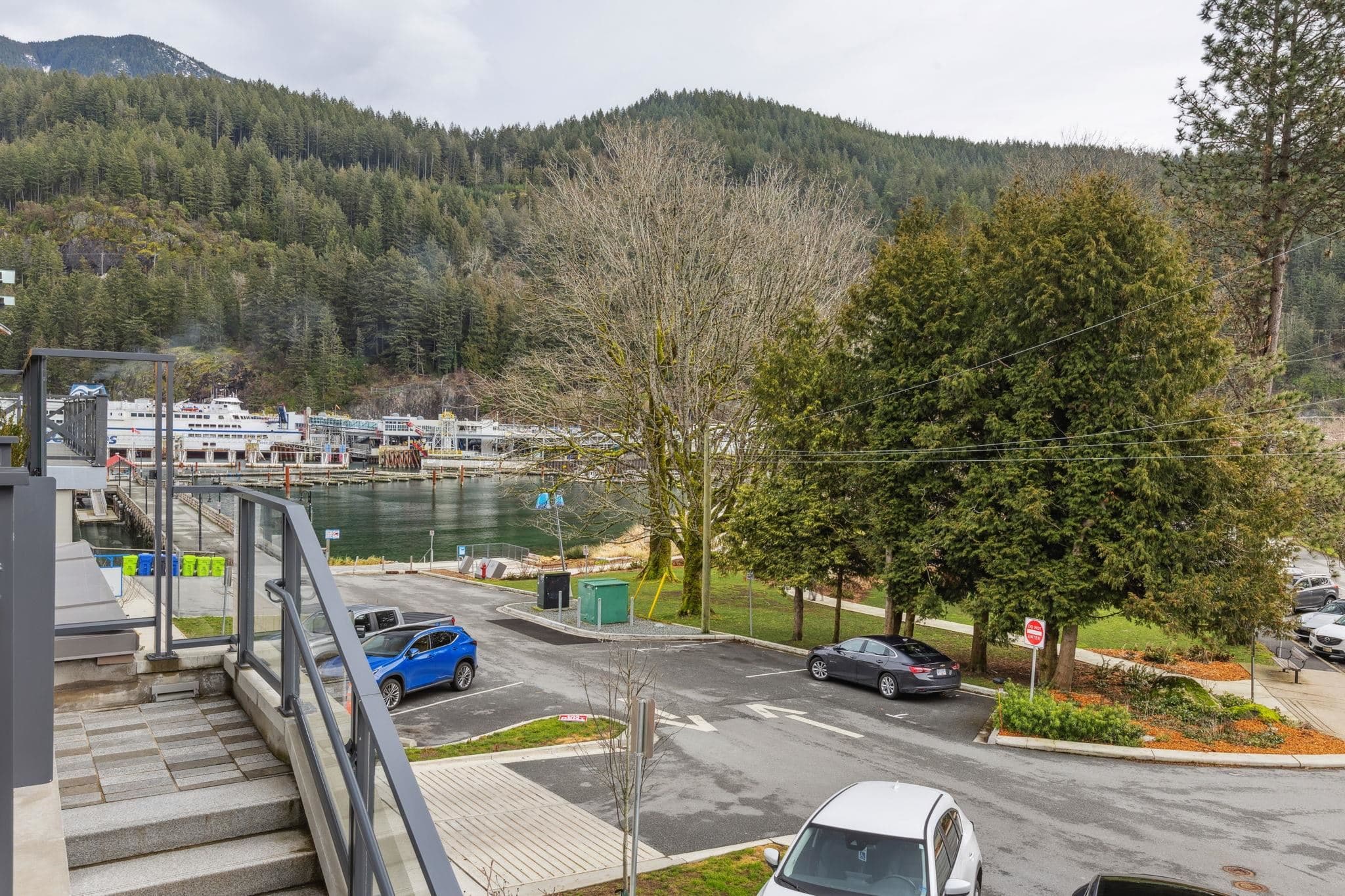 202 - 6691 Nelson Avenue, West Vancouver, V7W 2B2 — photo 4