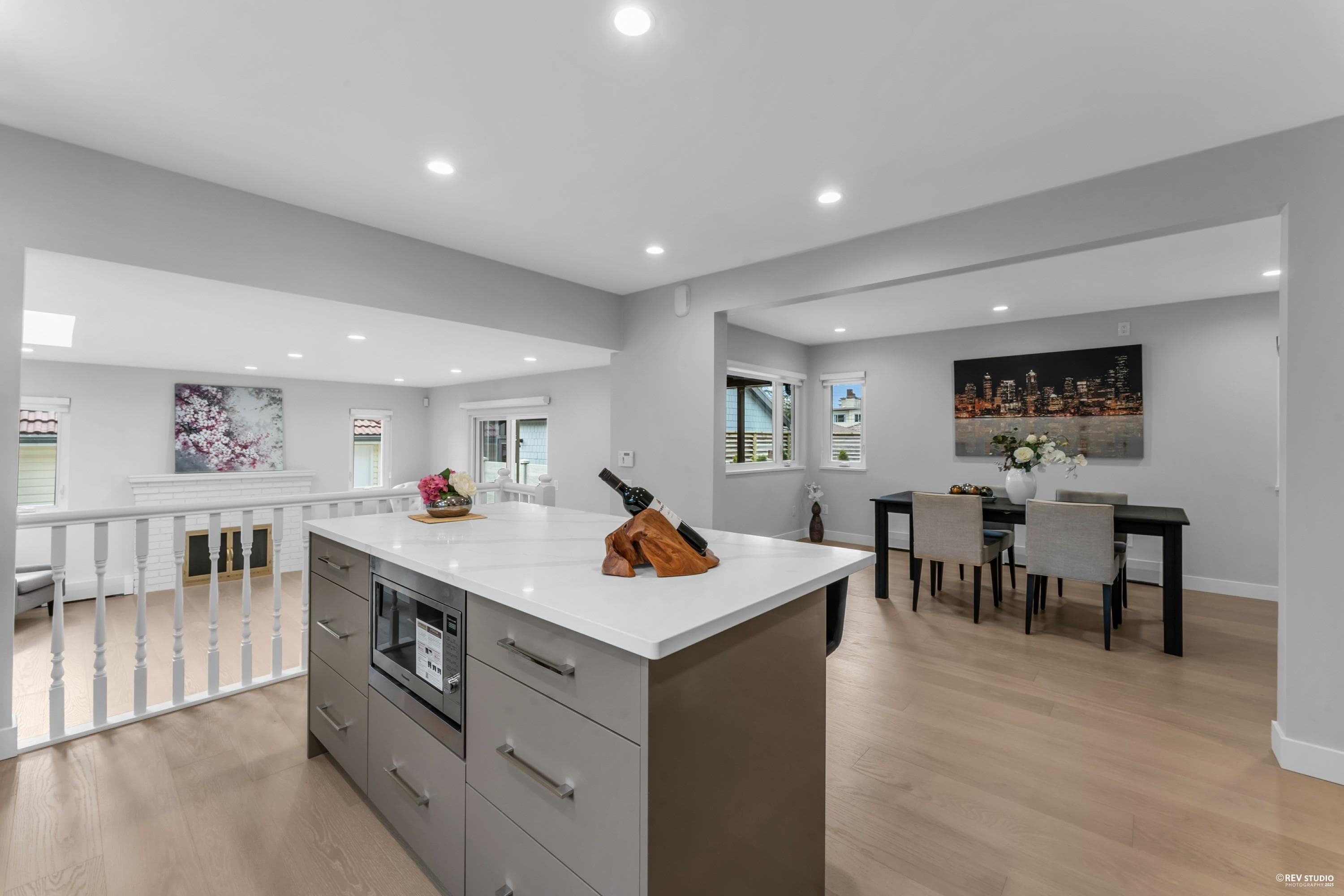 2052 W 44th Avenue, Vancouver, V6M 2E9 — photo 5