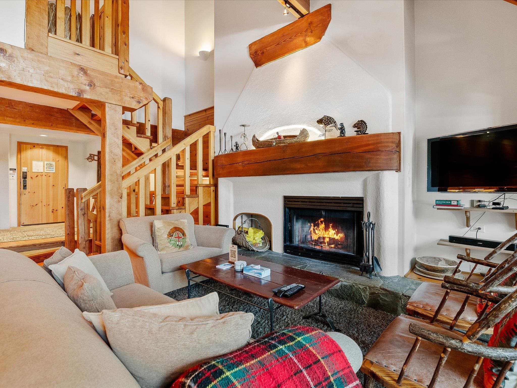 37 - 4700 Glacier Drive, Whistler, V0N 1B4 — photo 5