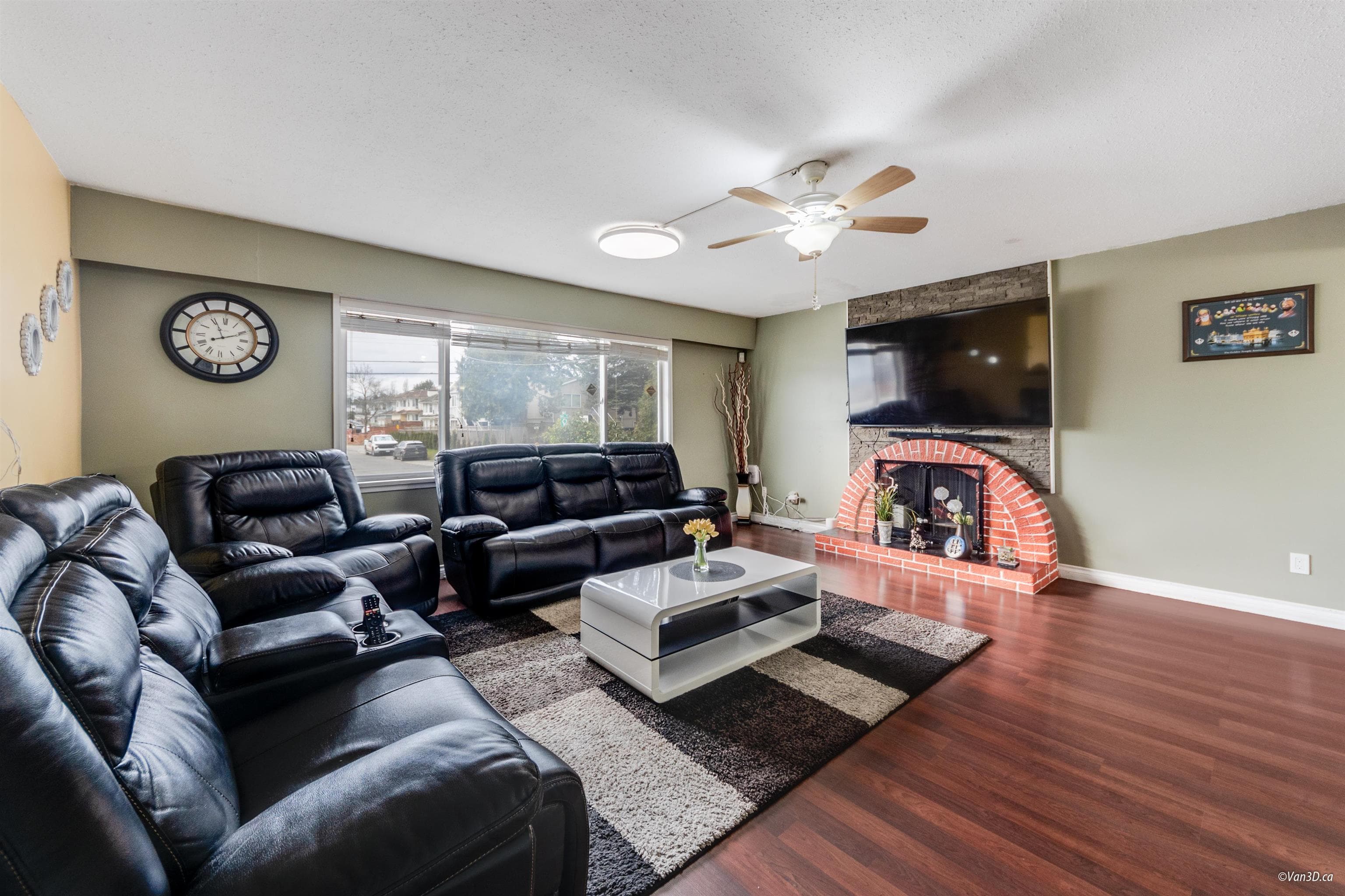 13553 84 Avenue, Surrey, V3W 3H3 — photo 2