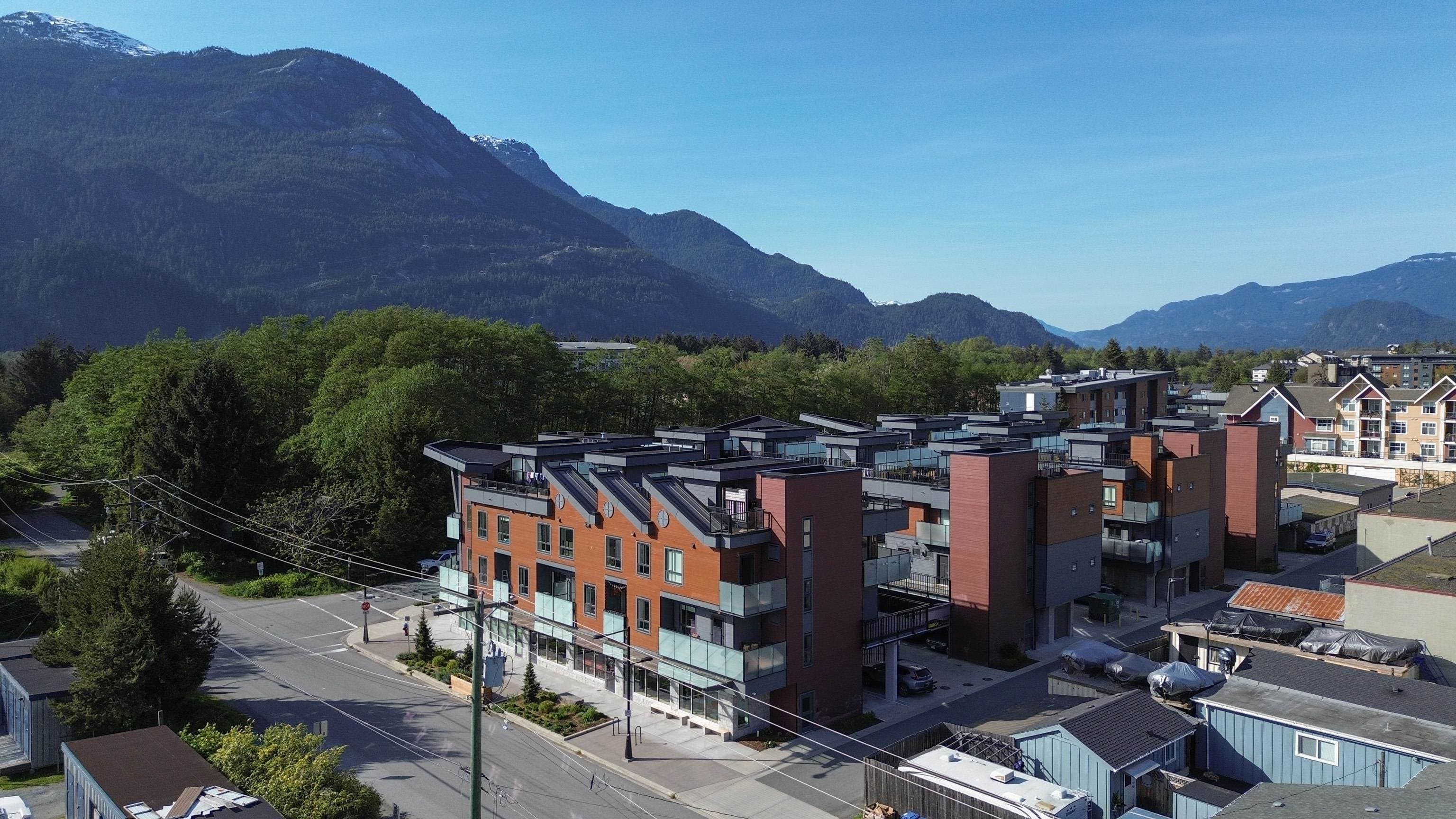 202 - 37808 Third Avenue, Squamish, V8B 1B9 — photo 3