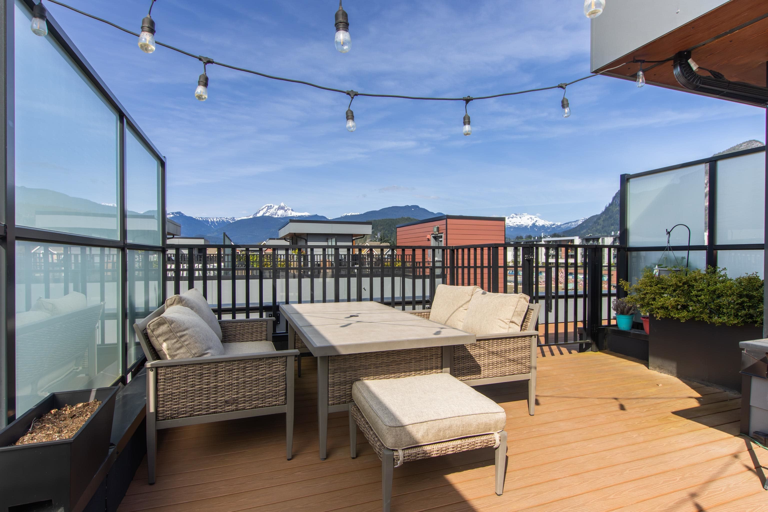 202 - 37808 Third Avenue, Squamish, V8B 1B9 — photo 5