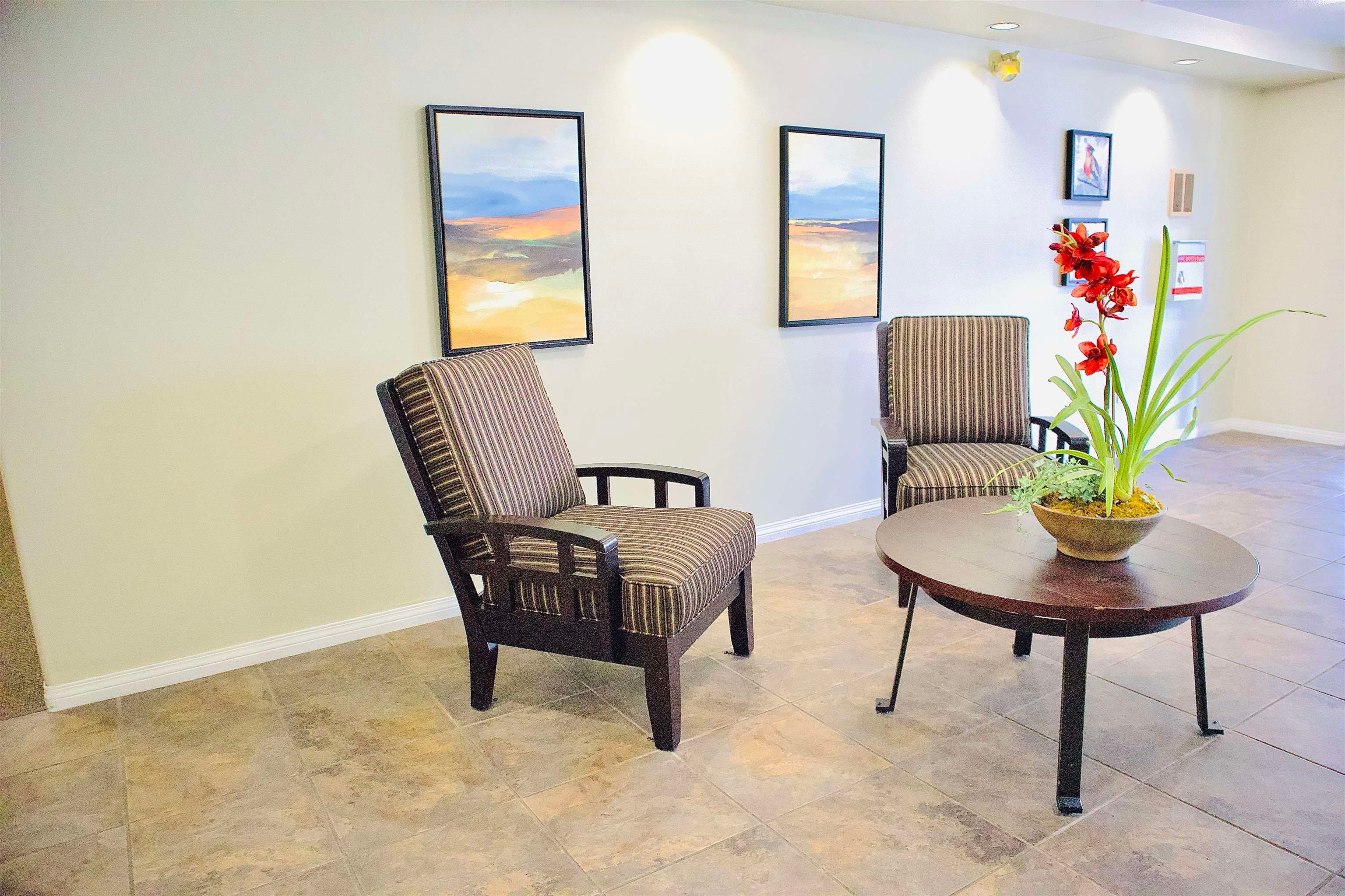 306 - 15241 18 Avenue, Surrey, V4A 1W9 — photo 2