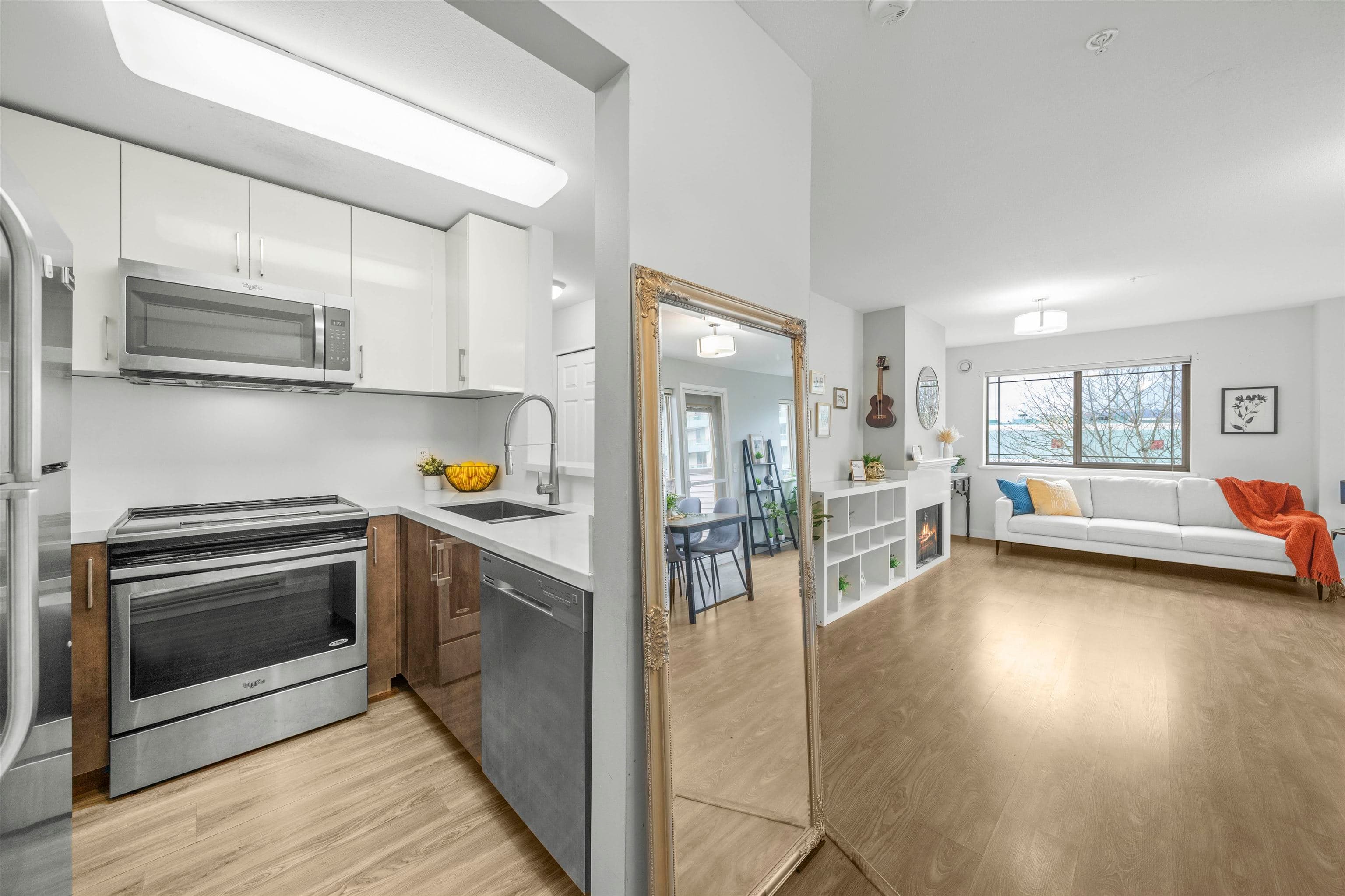 408 - 1145 Heffley Crescent, Coquitlam, V3B 7Z3 — photo 2