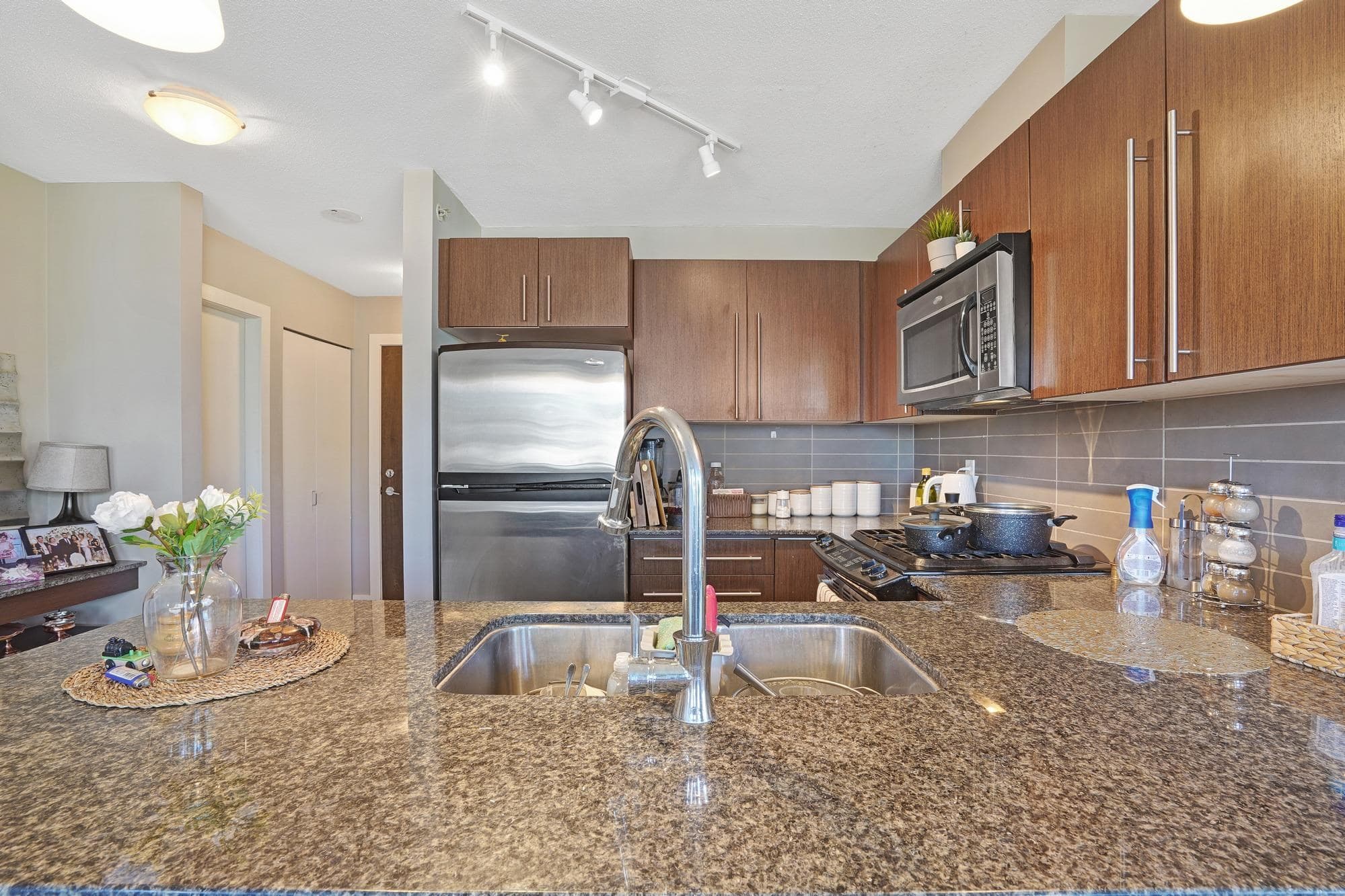 506 - 4888 Brentwood Drive, Burnaby, V5C 0C6 — photo 2