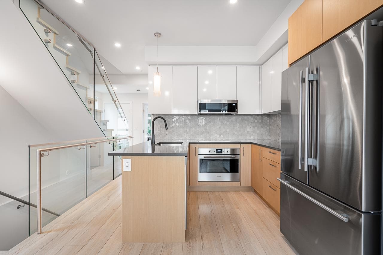 1710 Larson Road, North Vancouver, V7M 2Z4 — photo 4