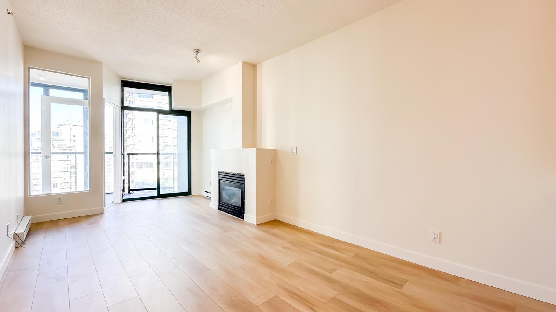2208 - 1239 W Georgia Street, Vancouver, V6E 4R8 — photo 2