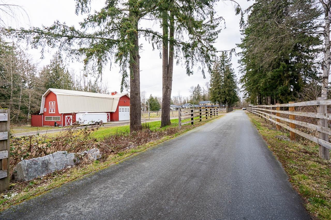22015 40 Avenue, Langley, V3Z 1N4 — photo 2