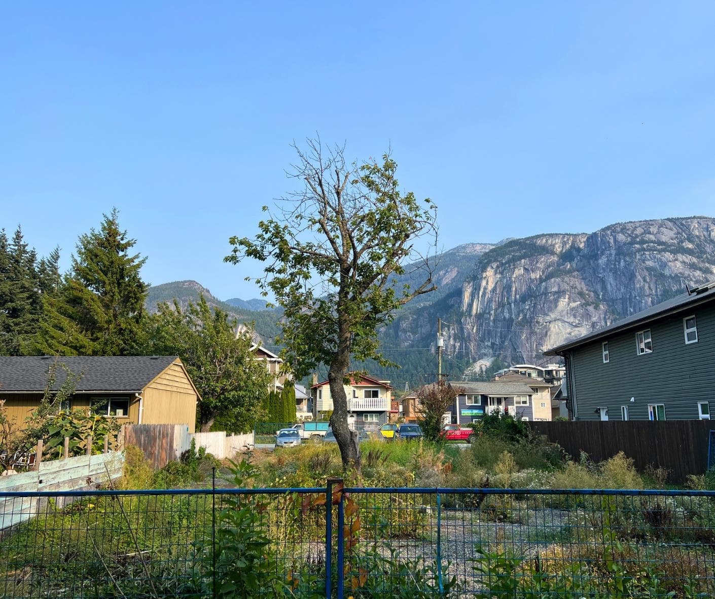 38083 Fourth Avenue, Squamish, V8B 0A4 — photo 5