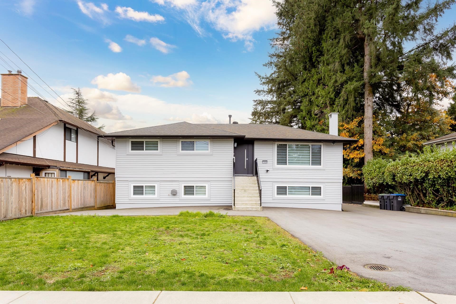 1624 Coquitlam Avenue, Port Coquitlam, V3B 1H7 — photo 2