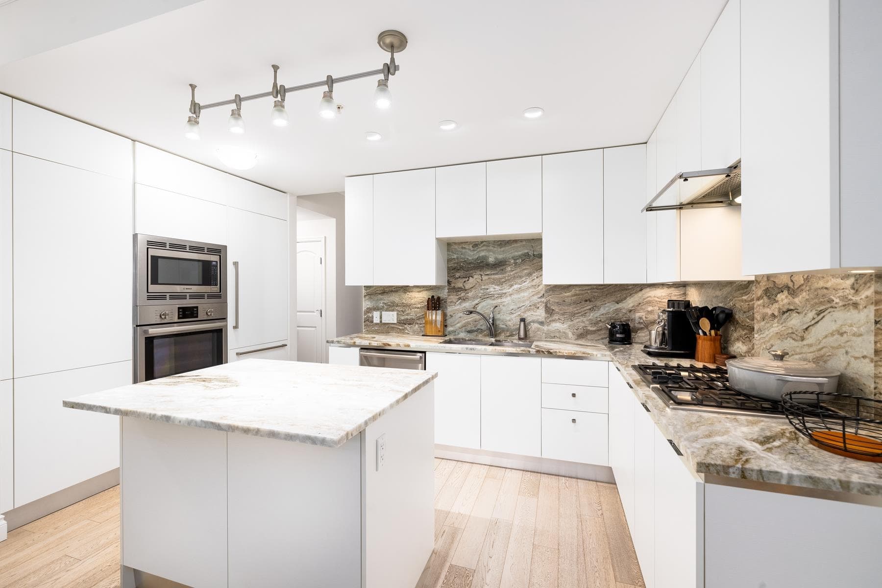 207 - 175 Victory Ship Way, North Vancouver, V7L 0G1 — photo 4