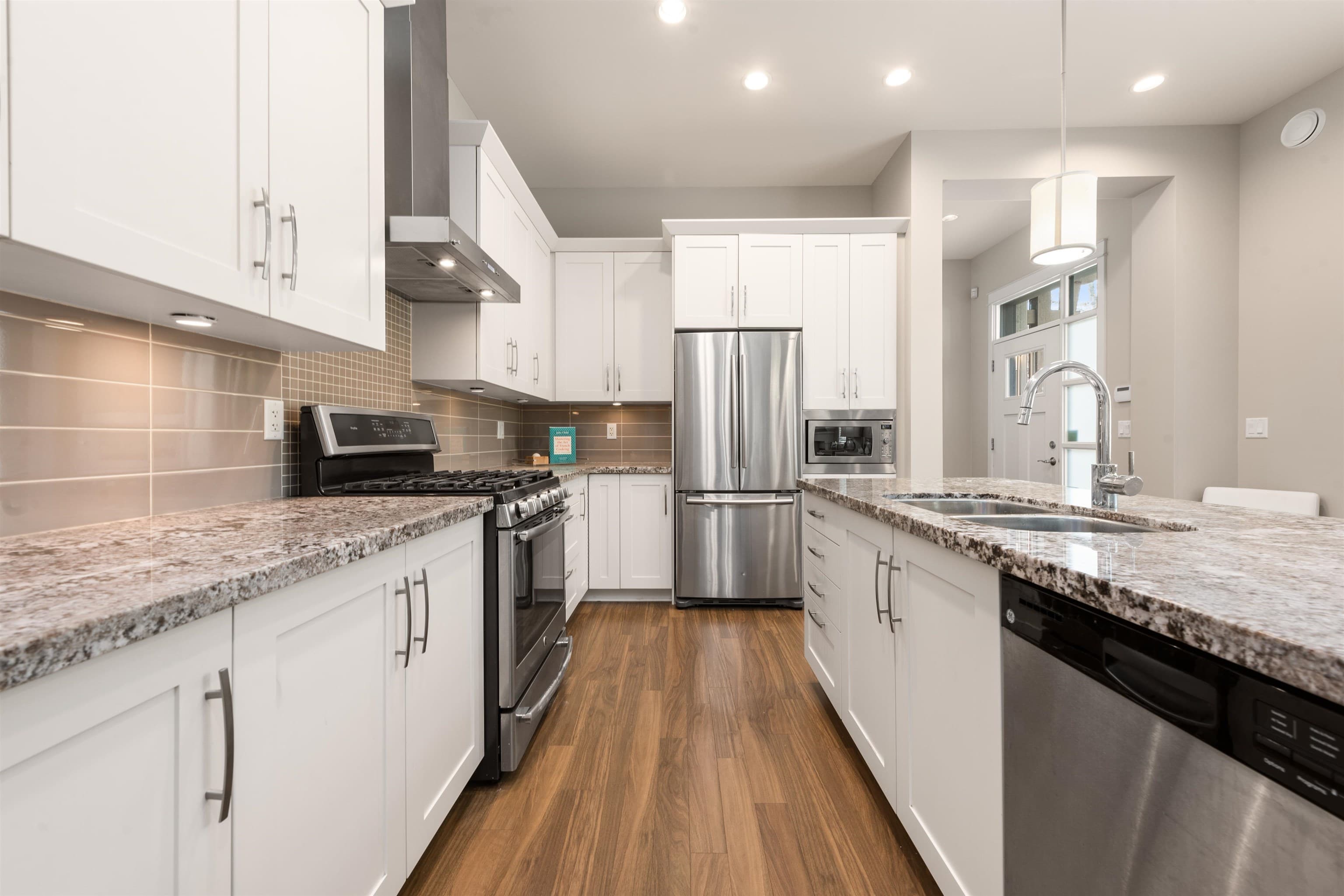 5090 Springs Boulevard, Delta, V4M 0A6 — photo 4