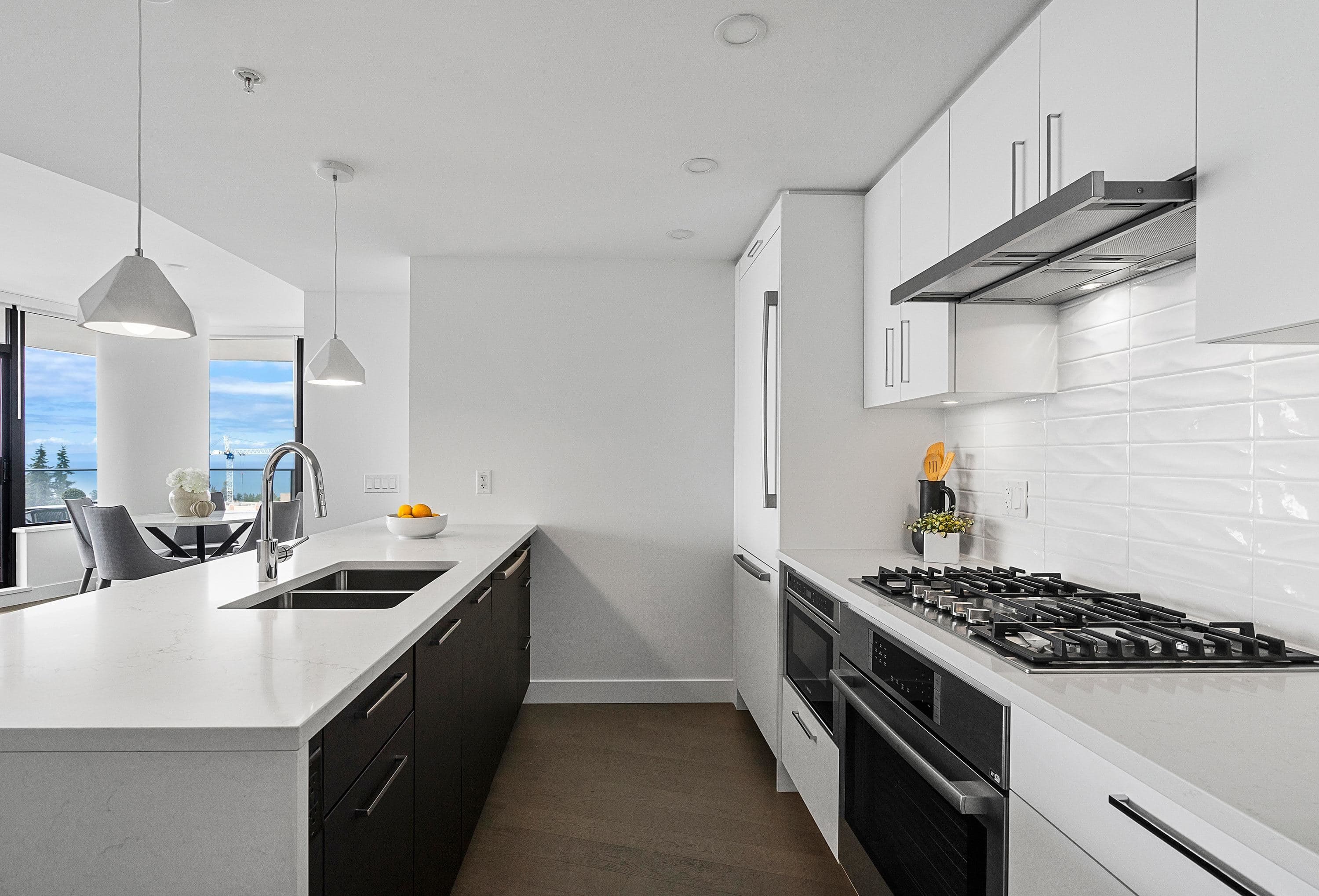 1108 - 1588 Johnston Road, White Rock, V4B 0C5 — photo 5