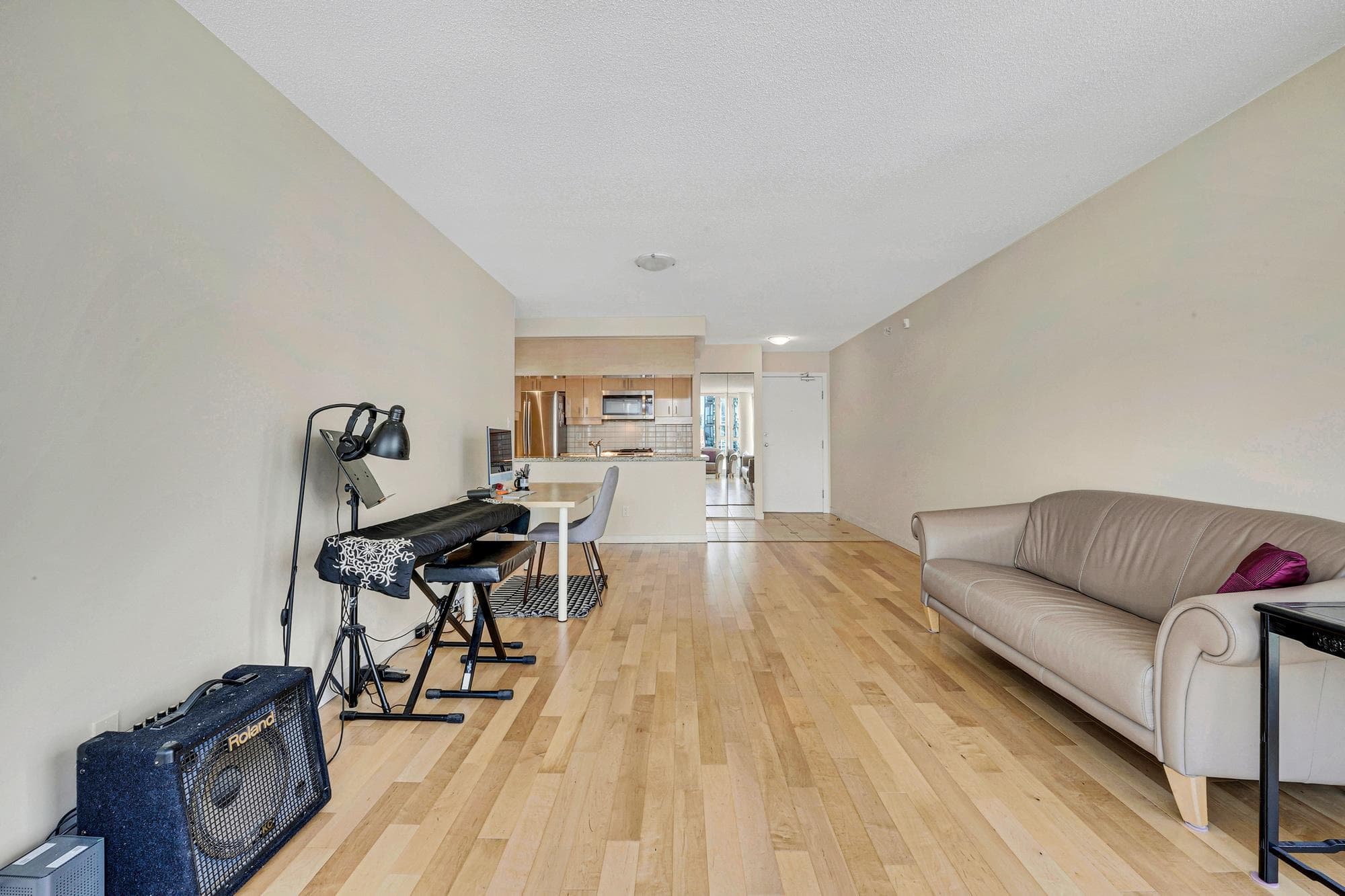2208 - 1033 Marinaside Crescent, Vancouver, V6Z 3A3 — photo 5