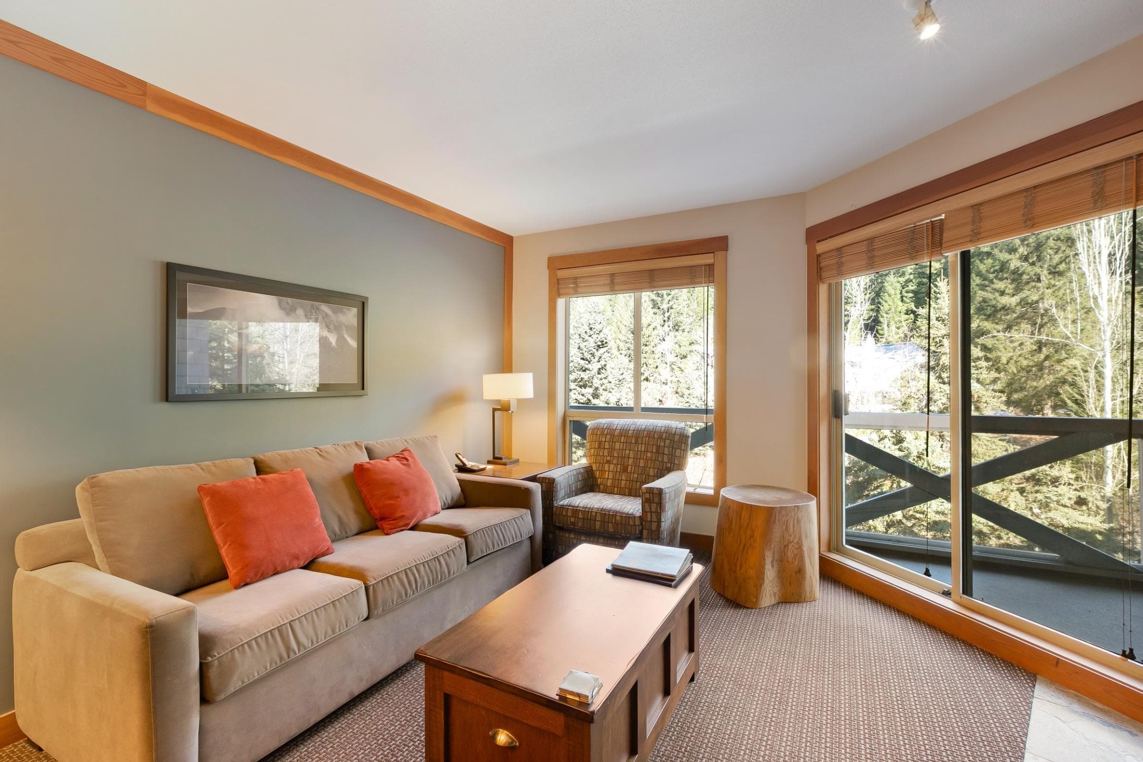 318C - 2036 London Lane, Whistler, V8E 0N7 — photo 2