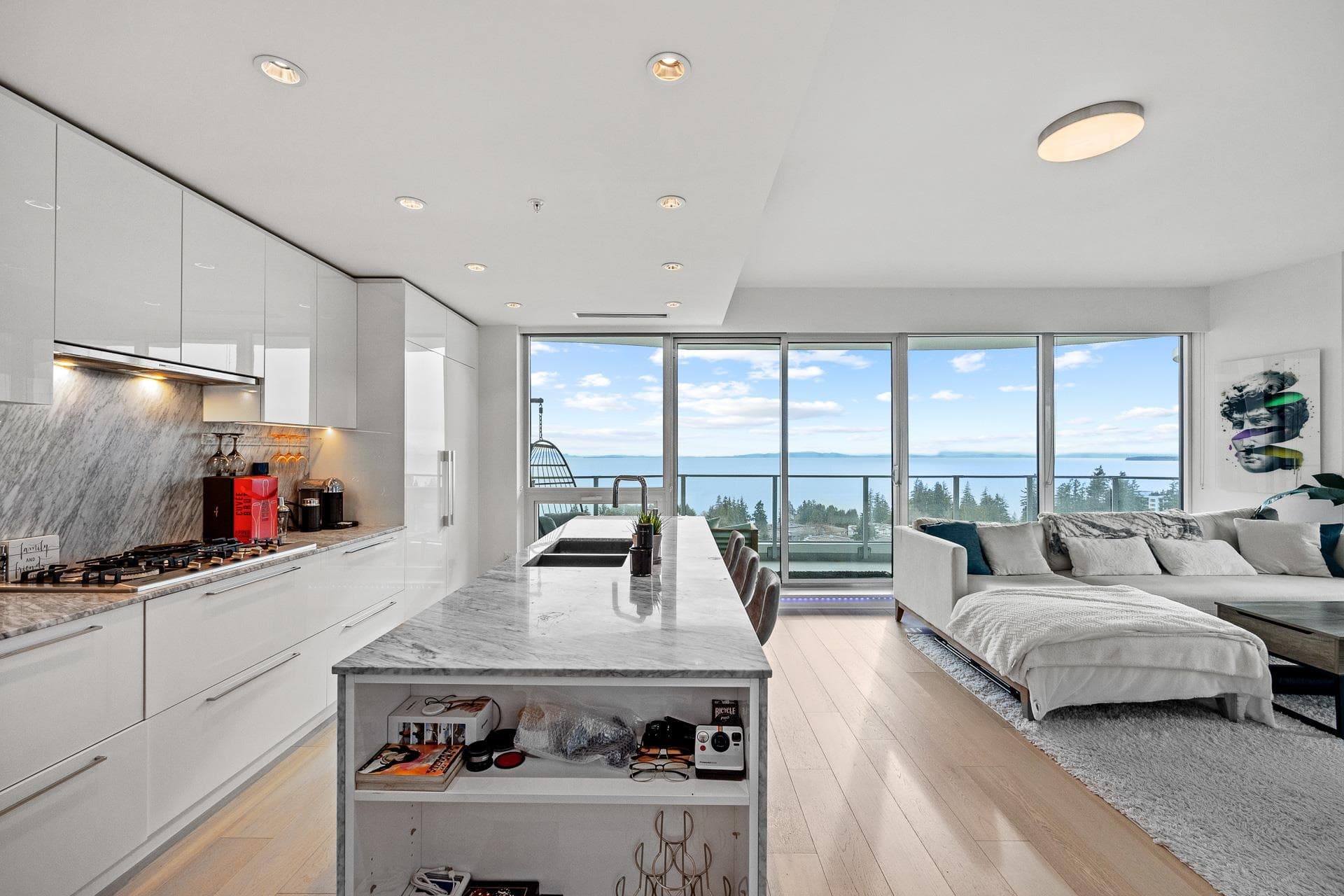 1305 - 1501 Foster Street, White Rock, V4B 0C3 — photo 4