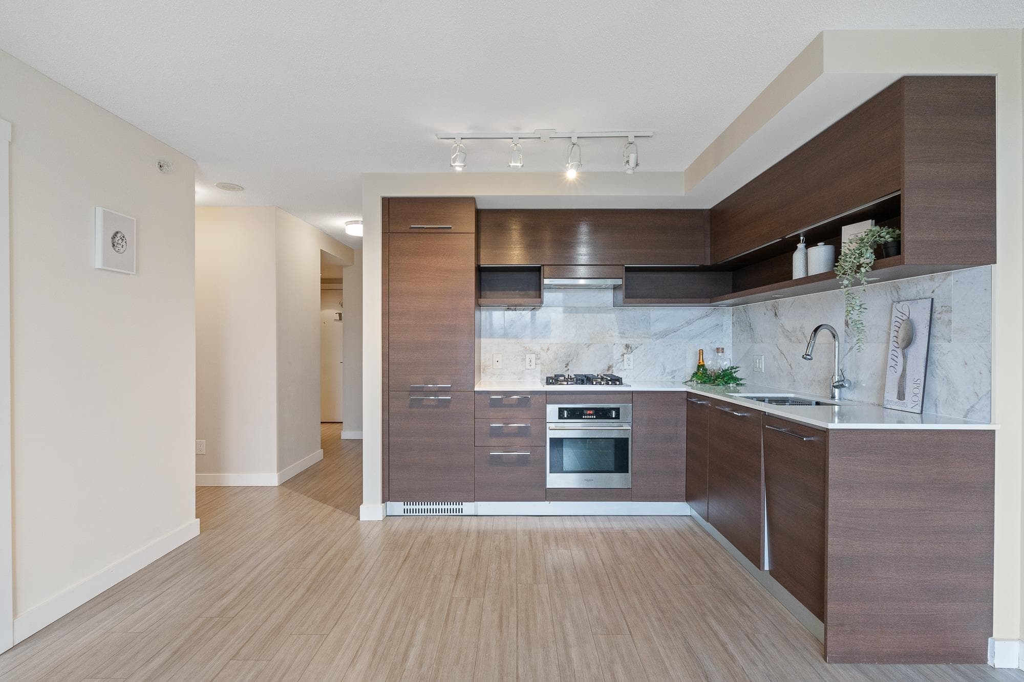 1206 - 570 Emerson Street, Coquitlam, V3J 0G3 — photo 5
