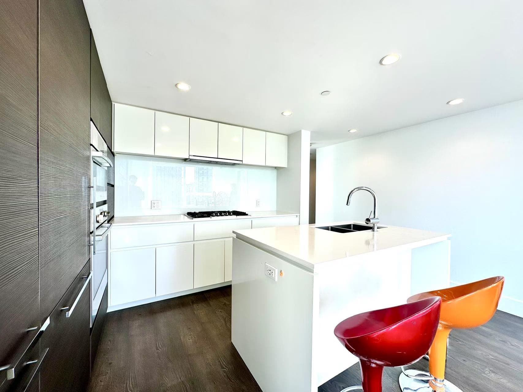 903 - 5508 Hollybridge Way, Richmond, V7C 0C7 — photo 3