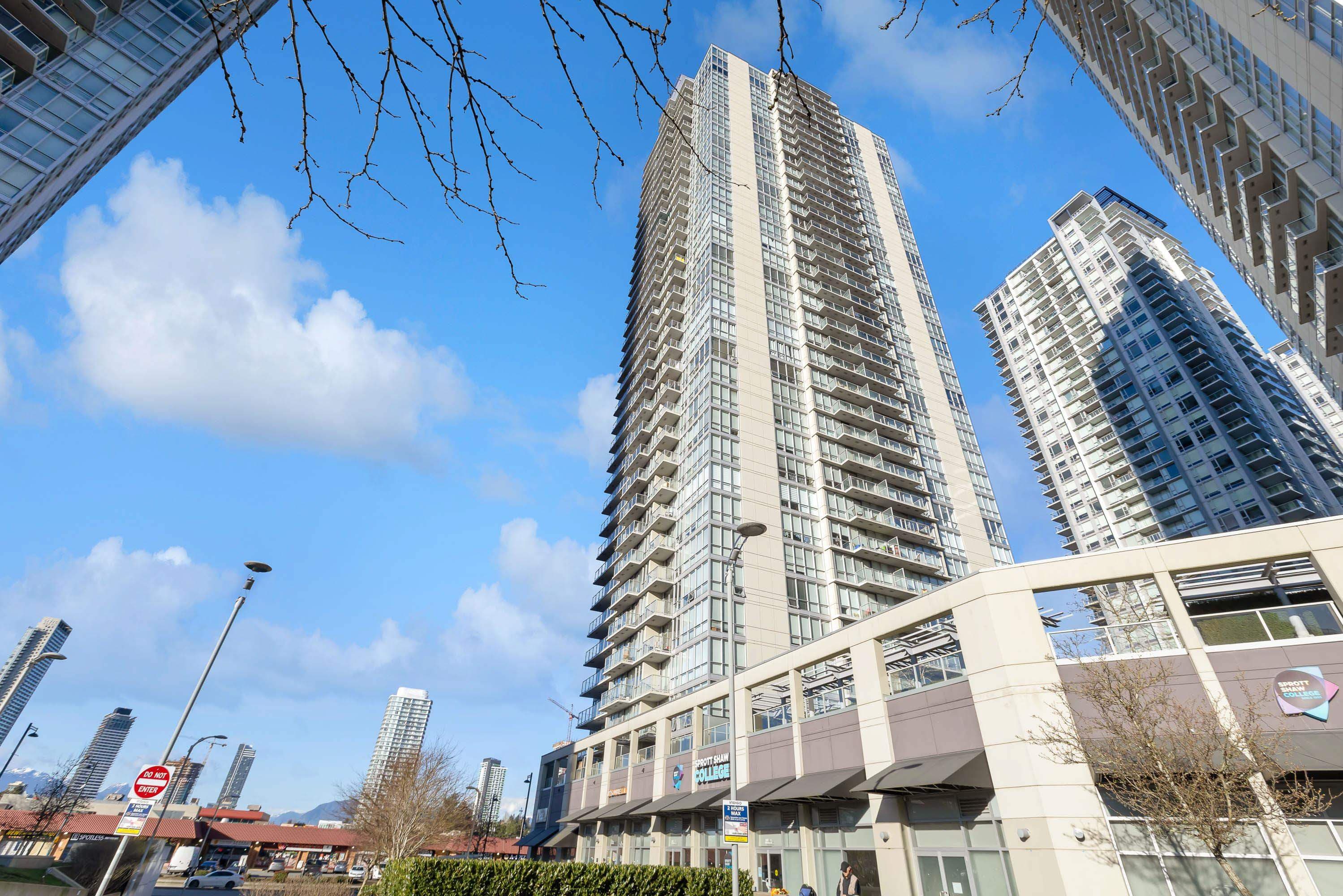2104 - 13688 100 Avenue, Surrey, V3T 0G5 — photo 2