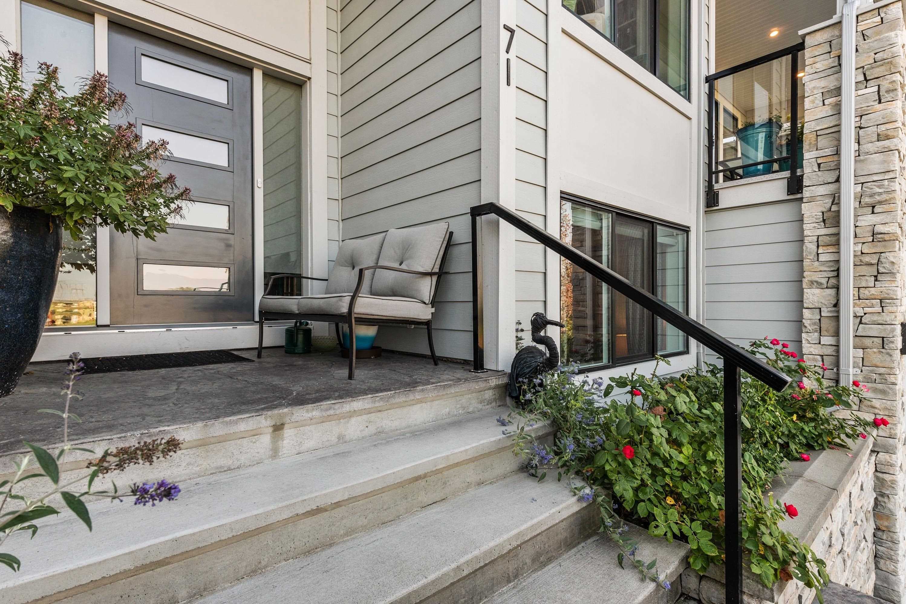 71 - 50778 Ledgestone Place, Chilliwack, V2P 0E7 — photo 3
