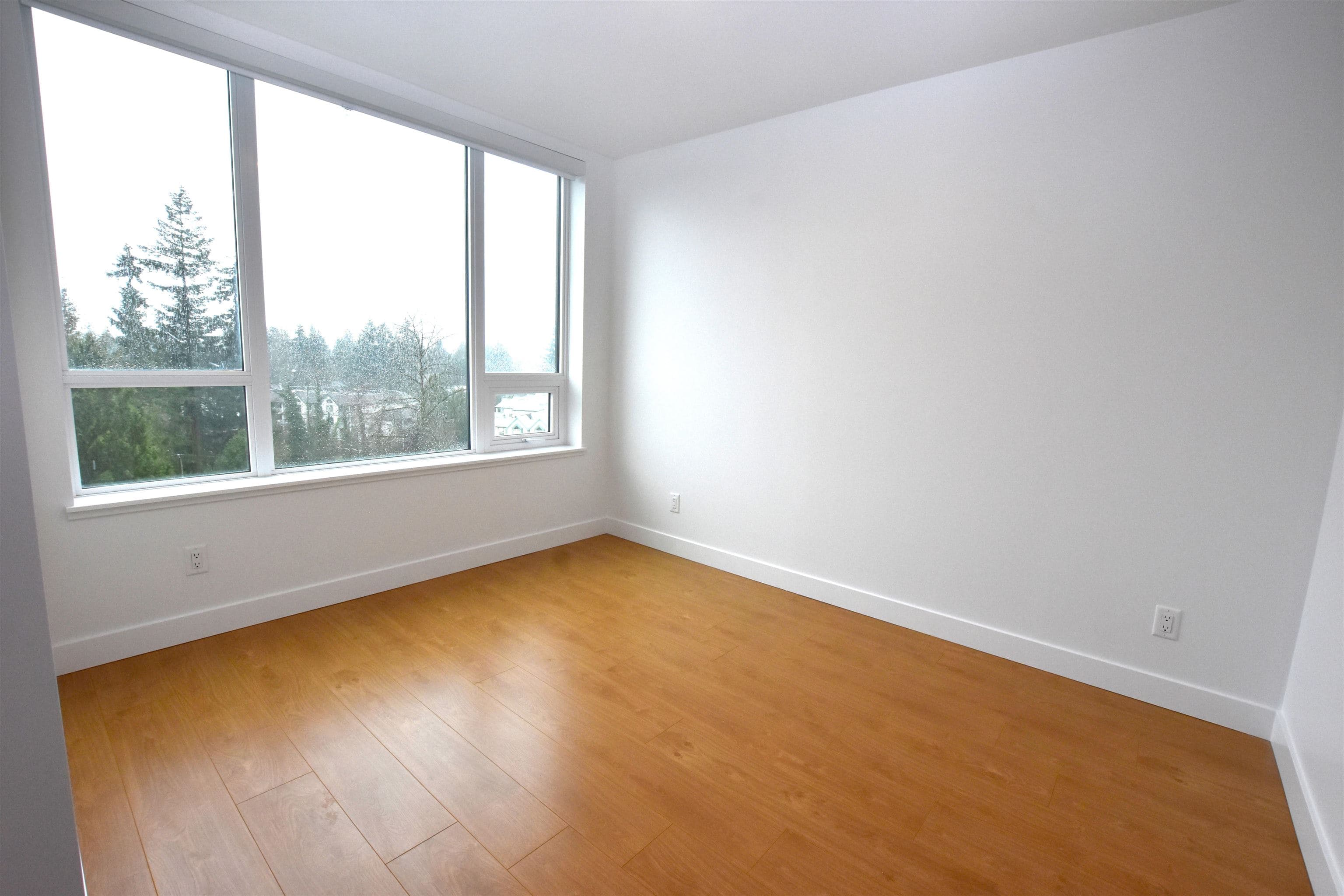 806 - 13359 Old Yale Road, Surrey, V3T 0S4 — photo 2