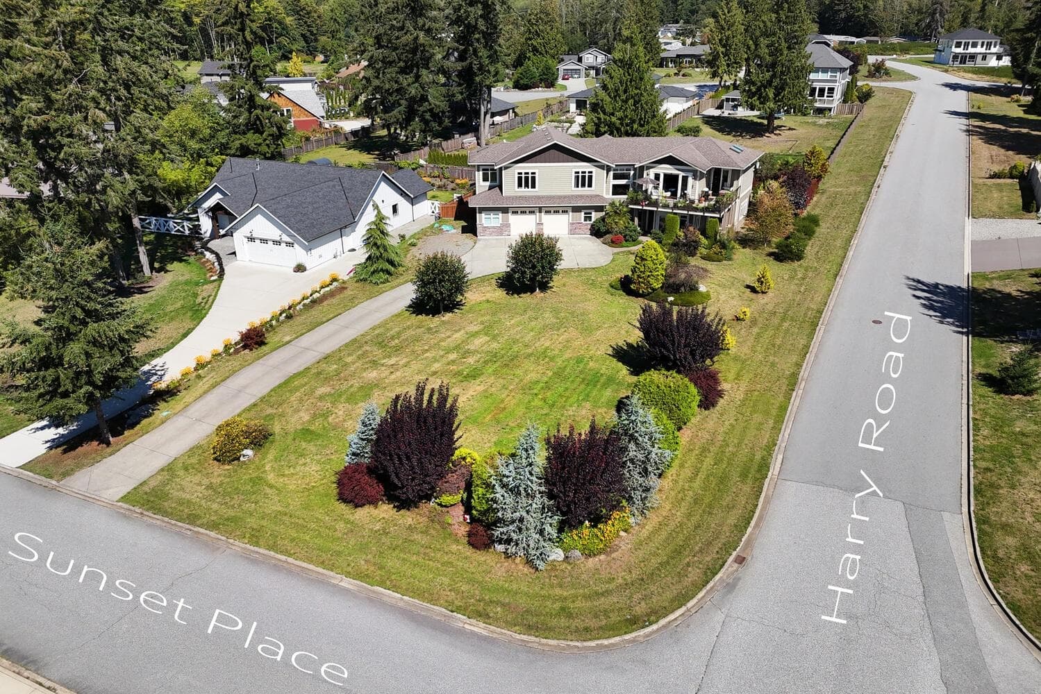 1464 Sunset Place, Gibsons, V0N 1V5 — photo 2