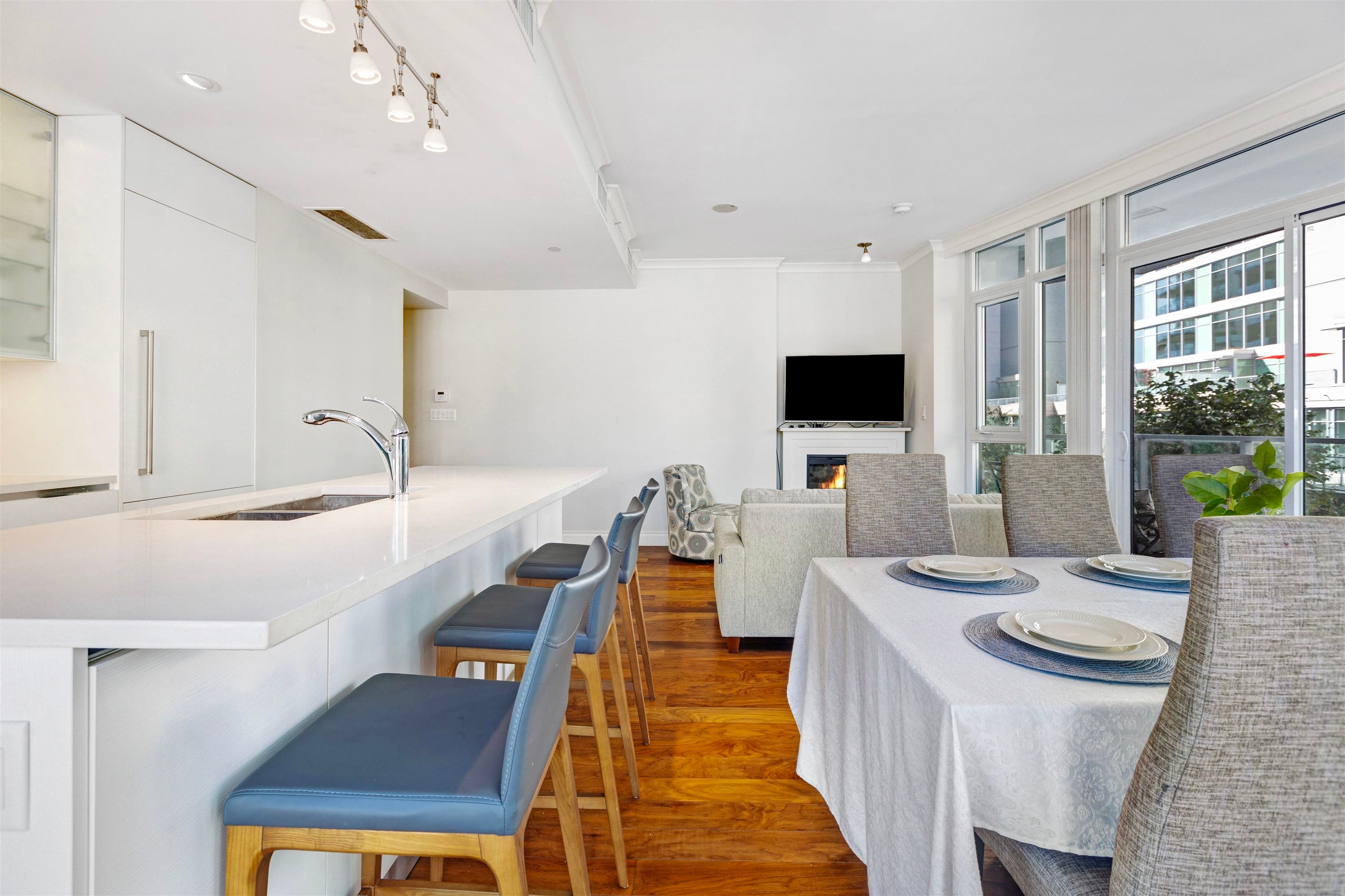 209 - 199 Victory Ship Way, North Vancouver, V9L 0E2 — photo 5