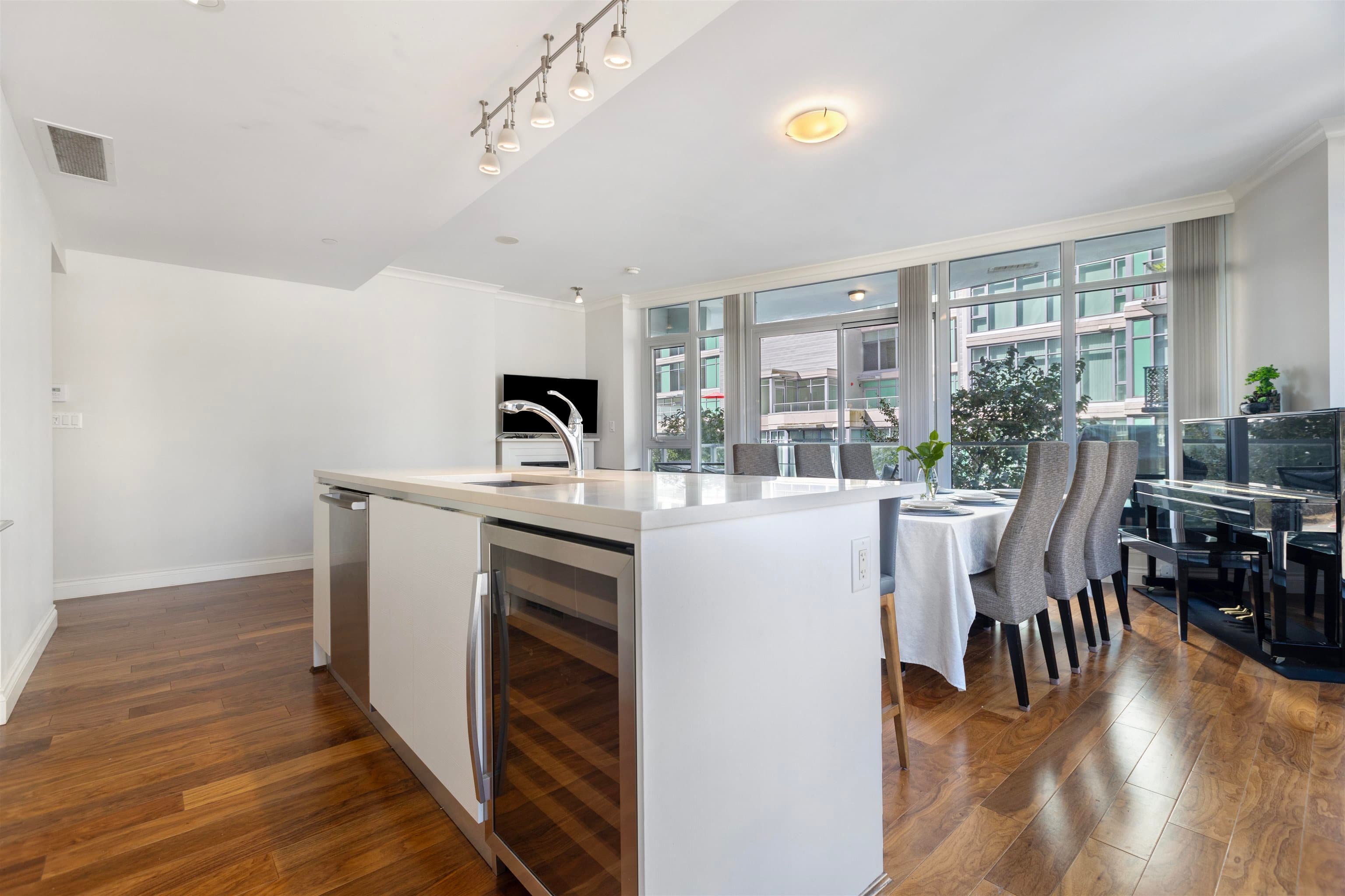 209 - 199 Victory Ship Way, North Vancouver, V9L 0E2 — photo 4