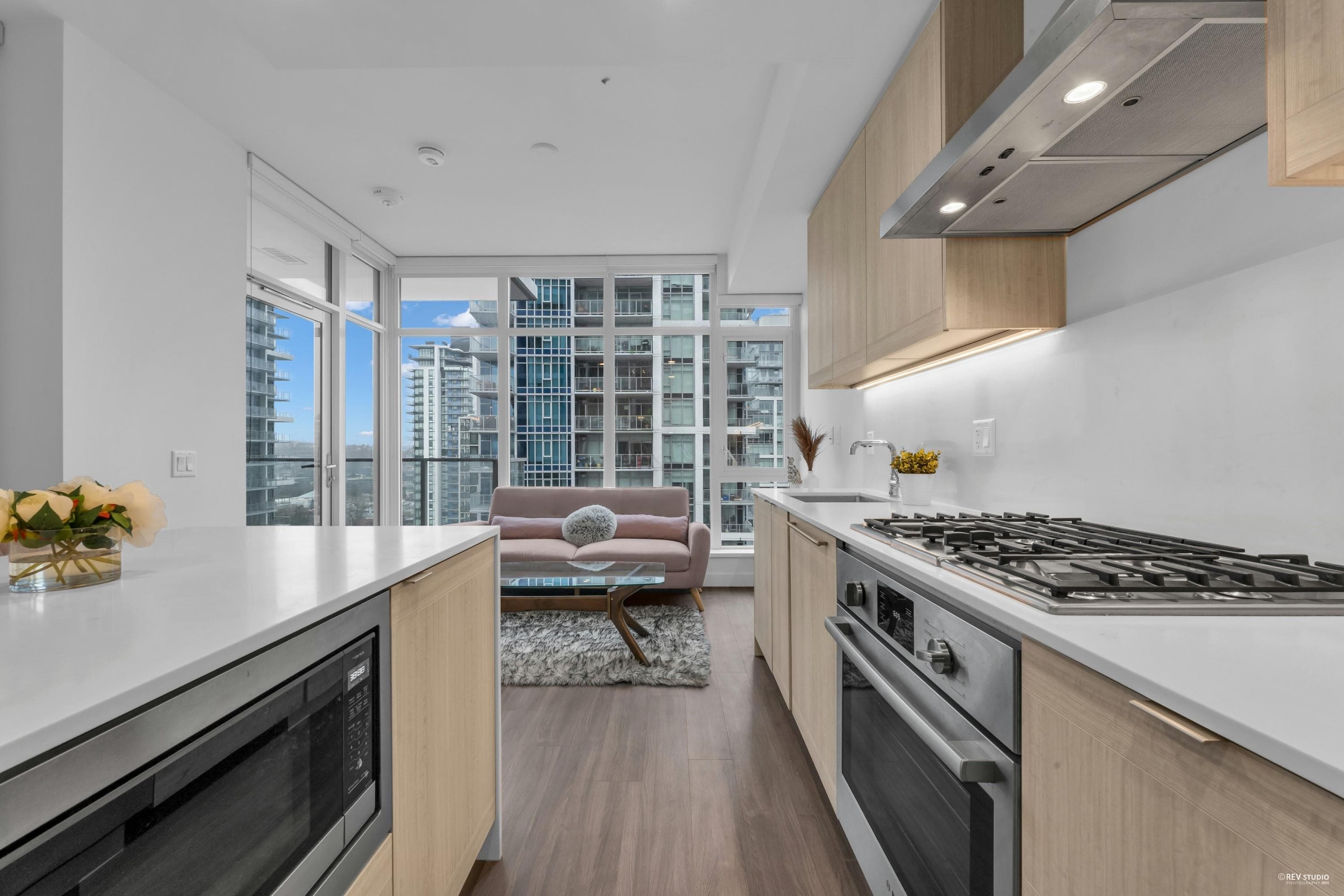 1807 - 2351 Beta Avenue, Burnaby, V5C 0M2 — photo 5