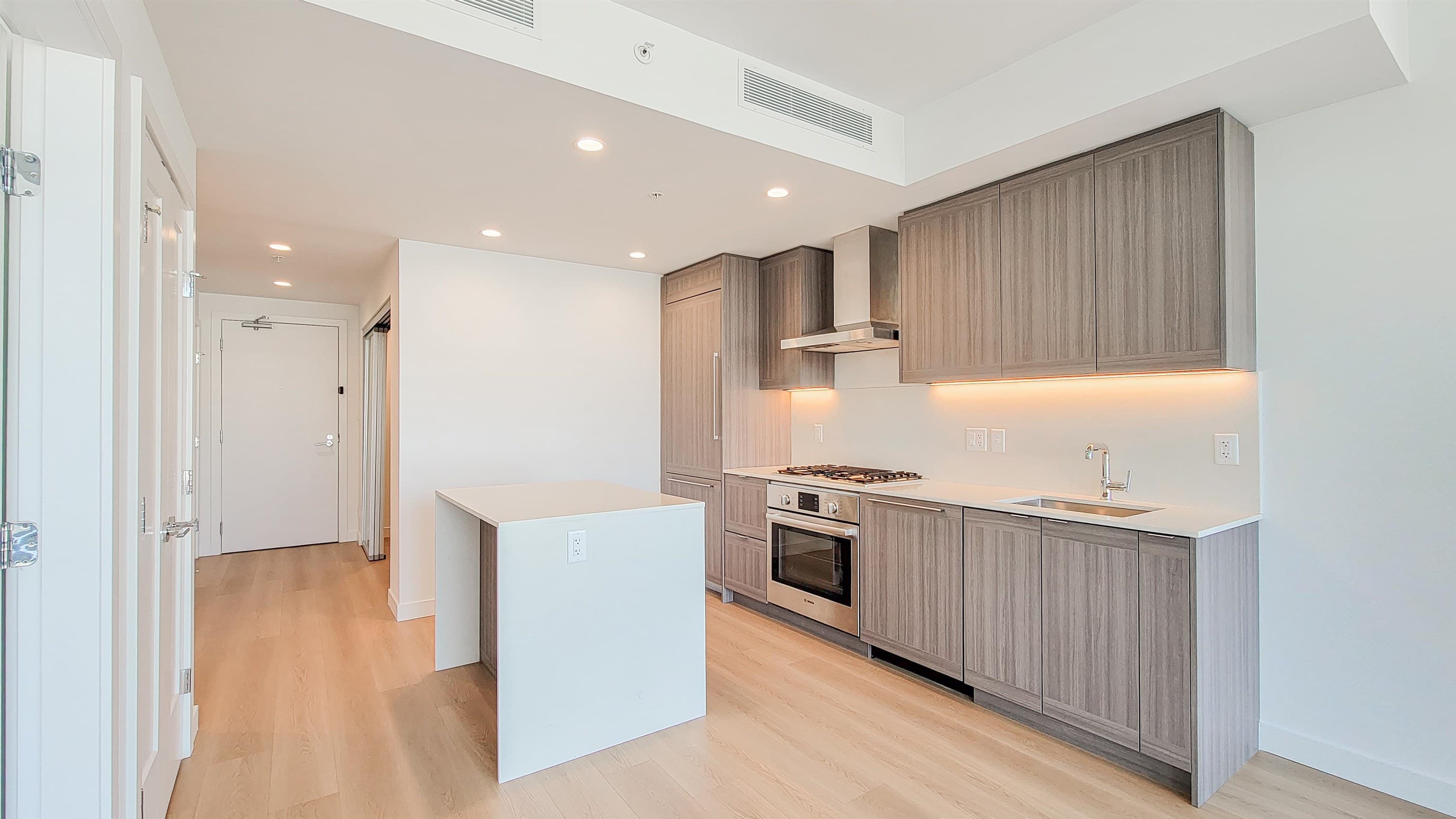 1005 - 2351 Beta Avenue, Burnaby, V5C 0M2 — photo 4