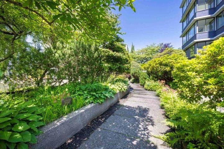 203 - 2167 Bellevue Avenue, West Vancouver, V7V 1C2 — photo 5