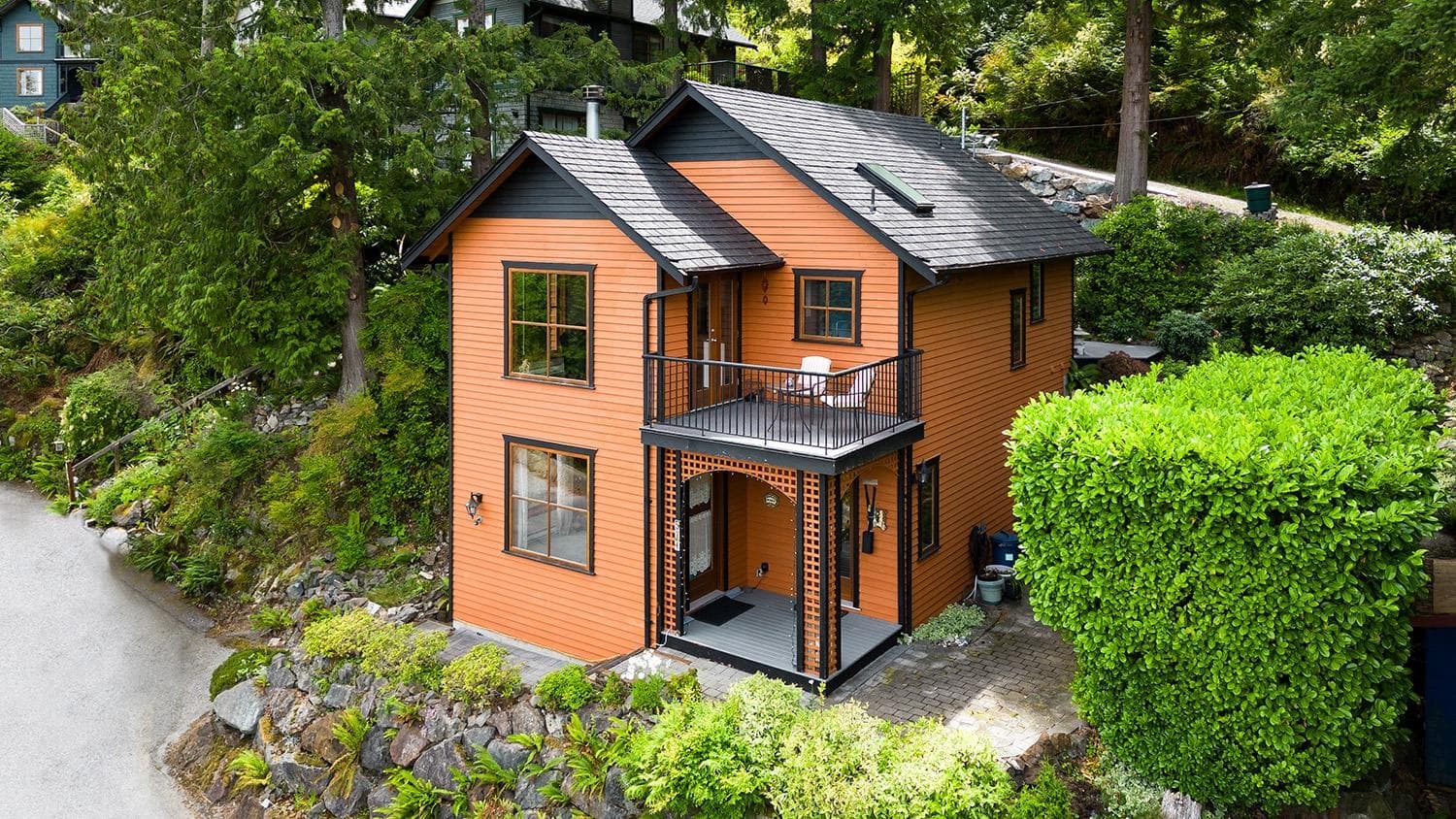 571 Roocroft Lane, Bowen Island, V0N 1G2 — photo 3