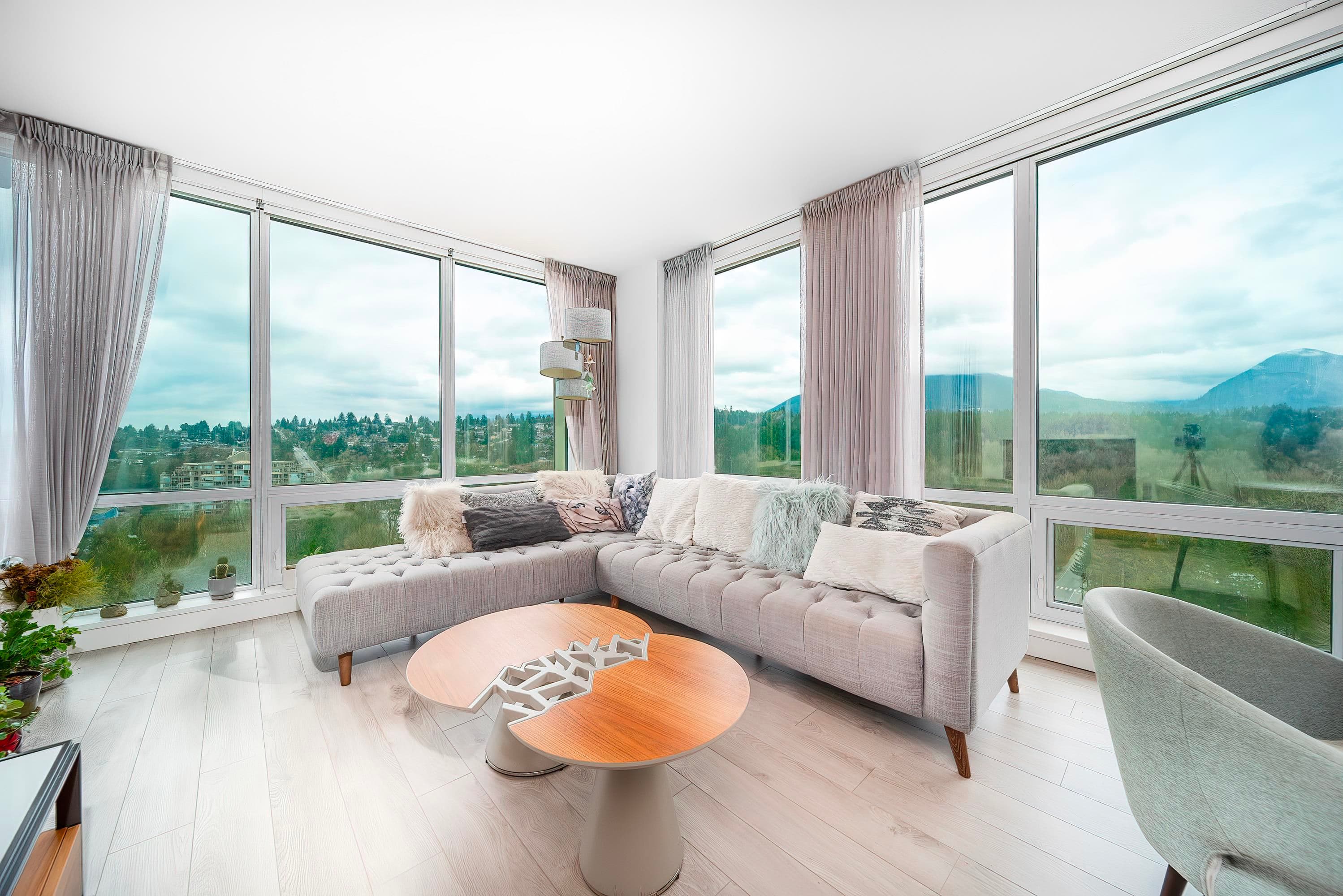 2007 - 680 Seylynn Cres, North Vancouver — sold