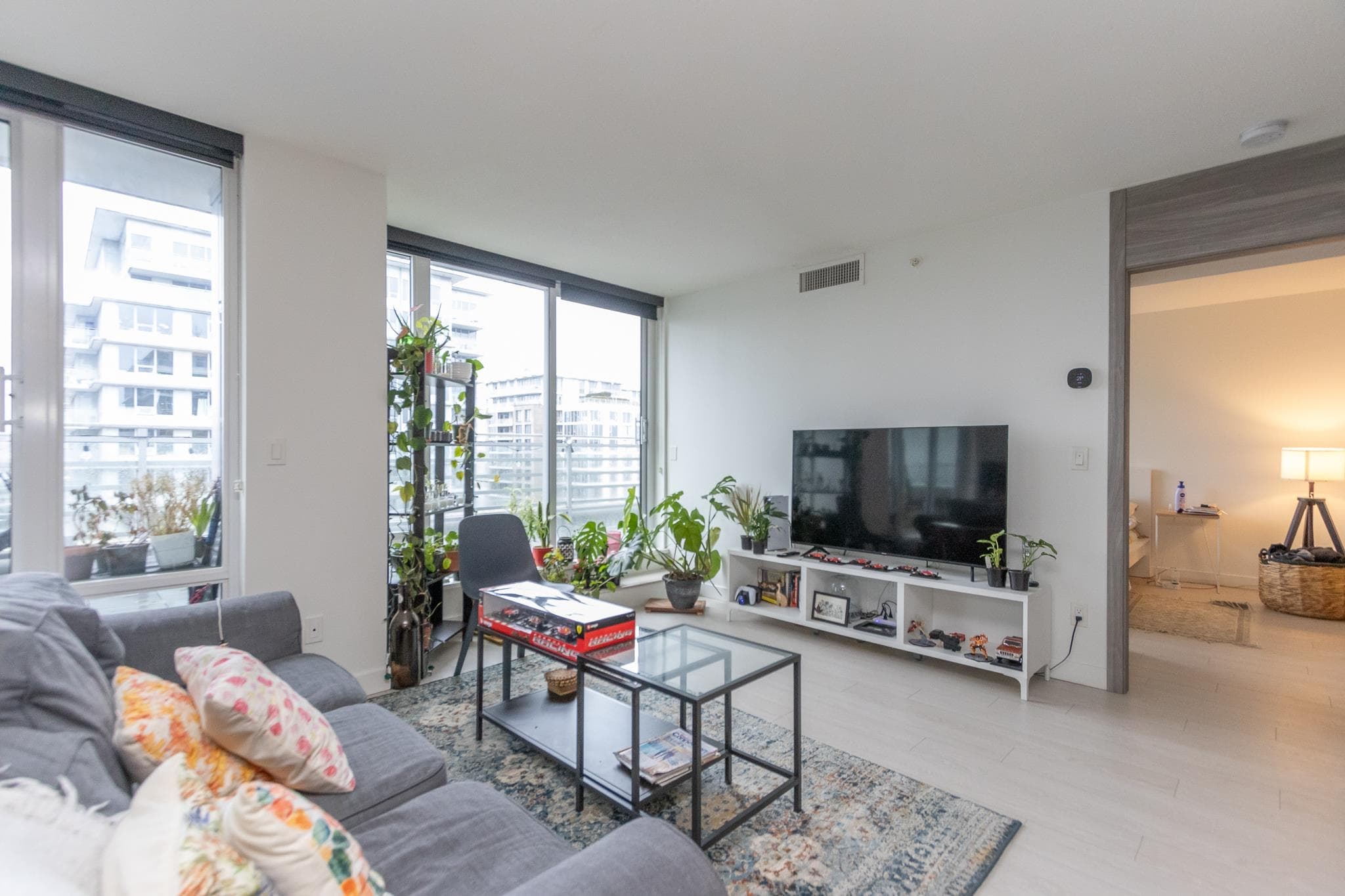 1210 - 8800 Hazelbridge Way, Richmond, V6X 0S3 — photo 2