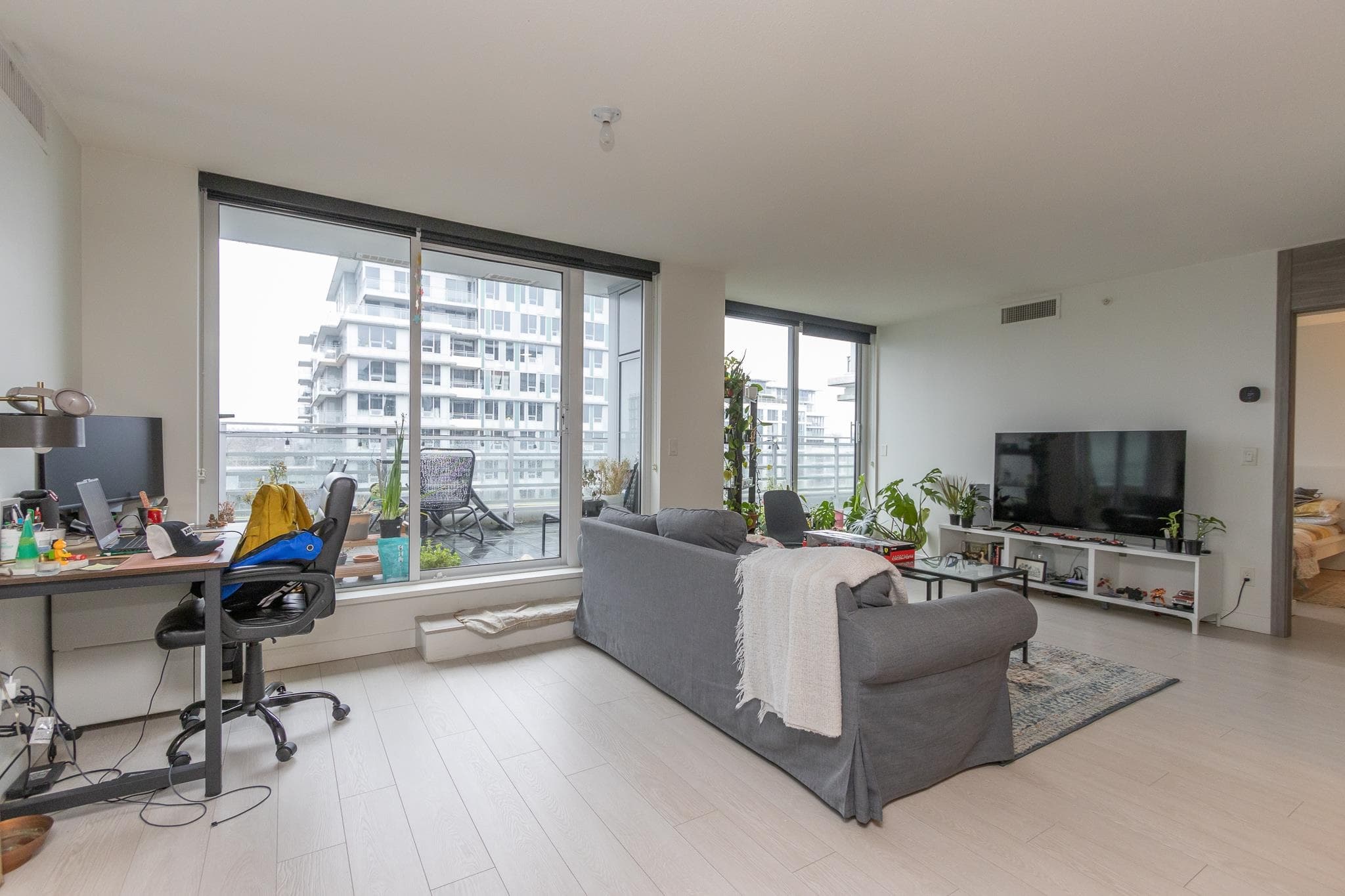 1210 - 8800 Hazelbridge Way, Richmond, V6X 0S3 — photo 3