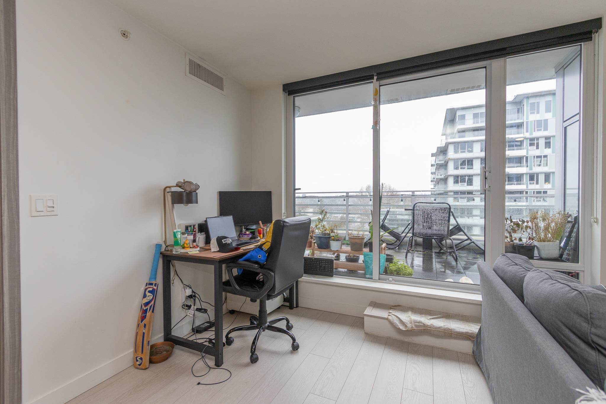 1210 - 8800 Hazelbridge Way, Richmond, V6X 0S3 — photo 4