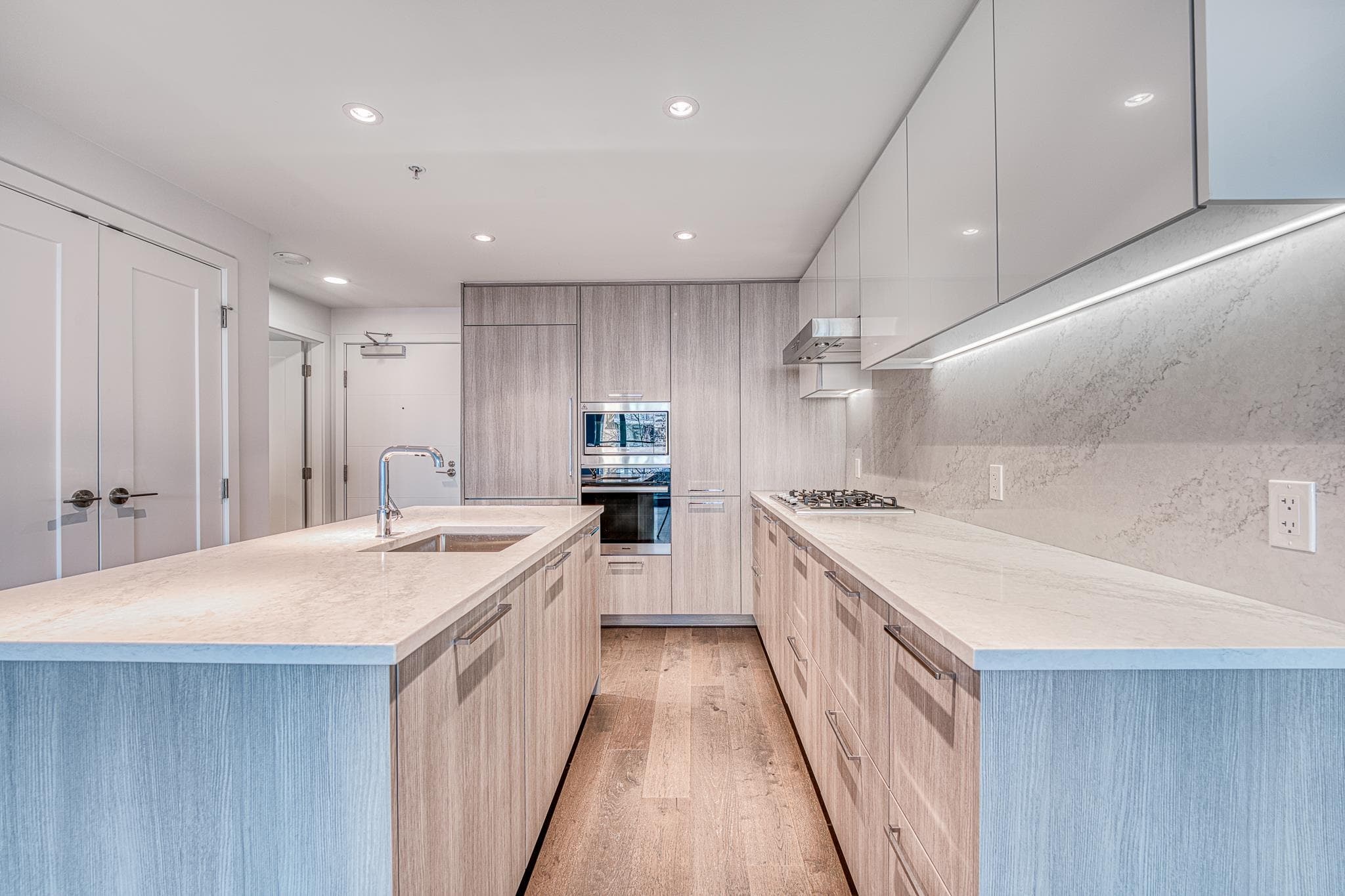 600 - 8155 Capstan Way, Richmond, V6X 0V3 — photo 2