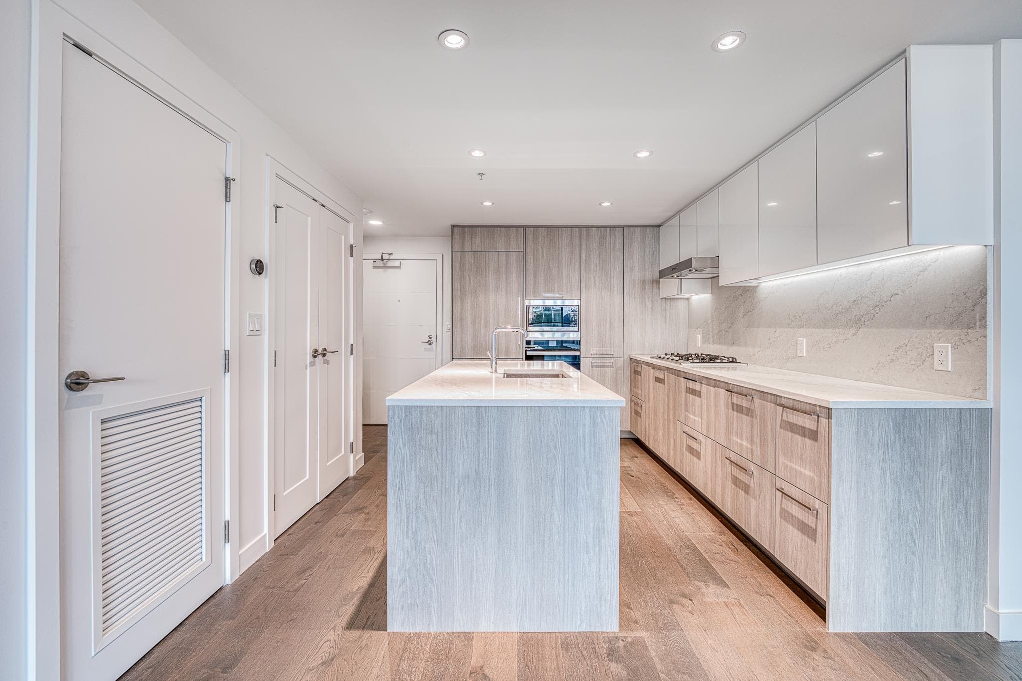 600 - 8155 Capstan Way, Richmond, V6X 0V3 — photo 3