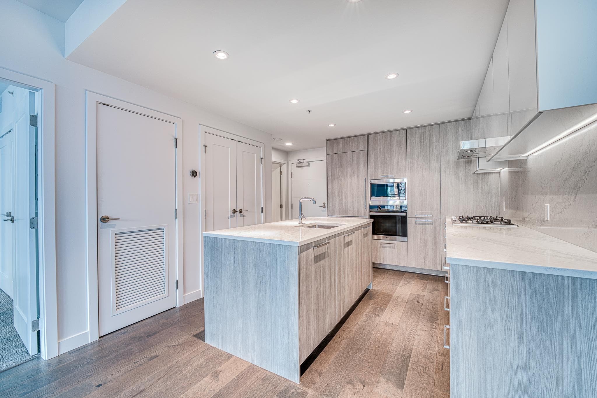 600 - 8155 Capstan Way, Richmond, V6X 0V3 — photo 5