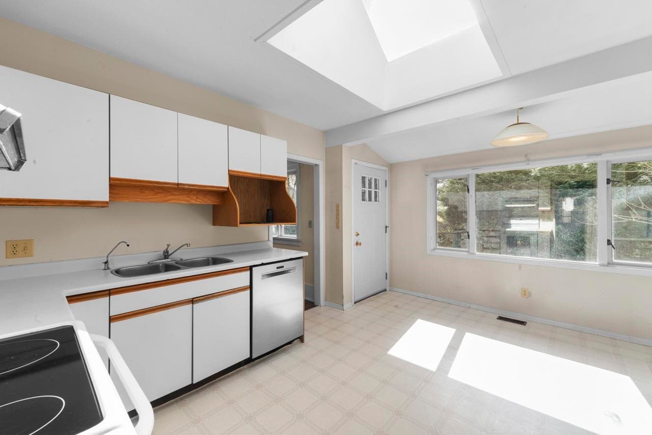 4278 W 12th Avenue, Vancouver, V6R 2P7 — photo 5