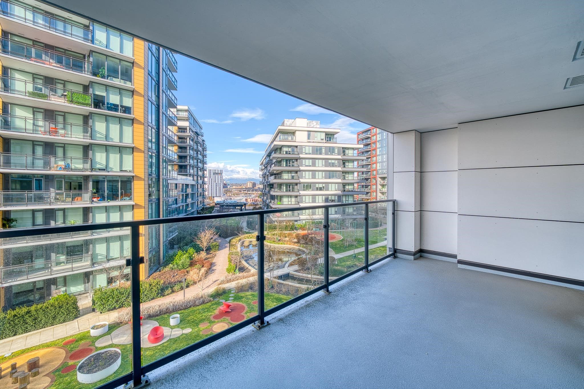810 - 8155 Capstan Way, Richmond, V6X 0V3 — photo 2