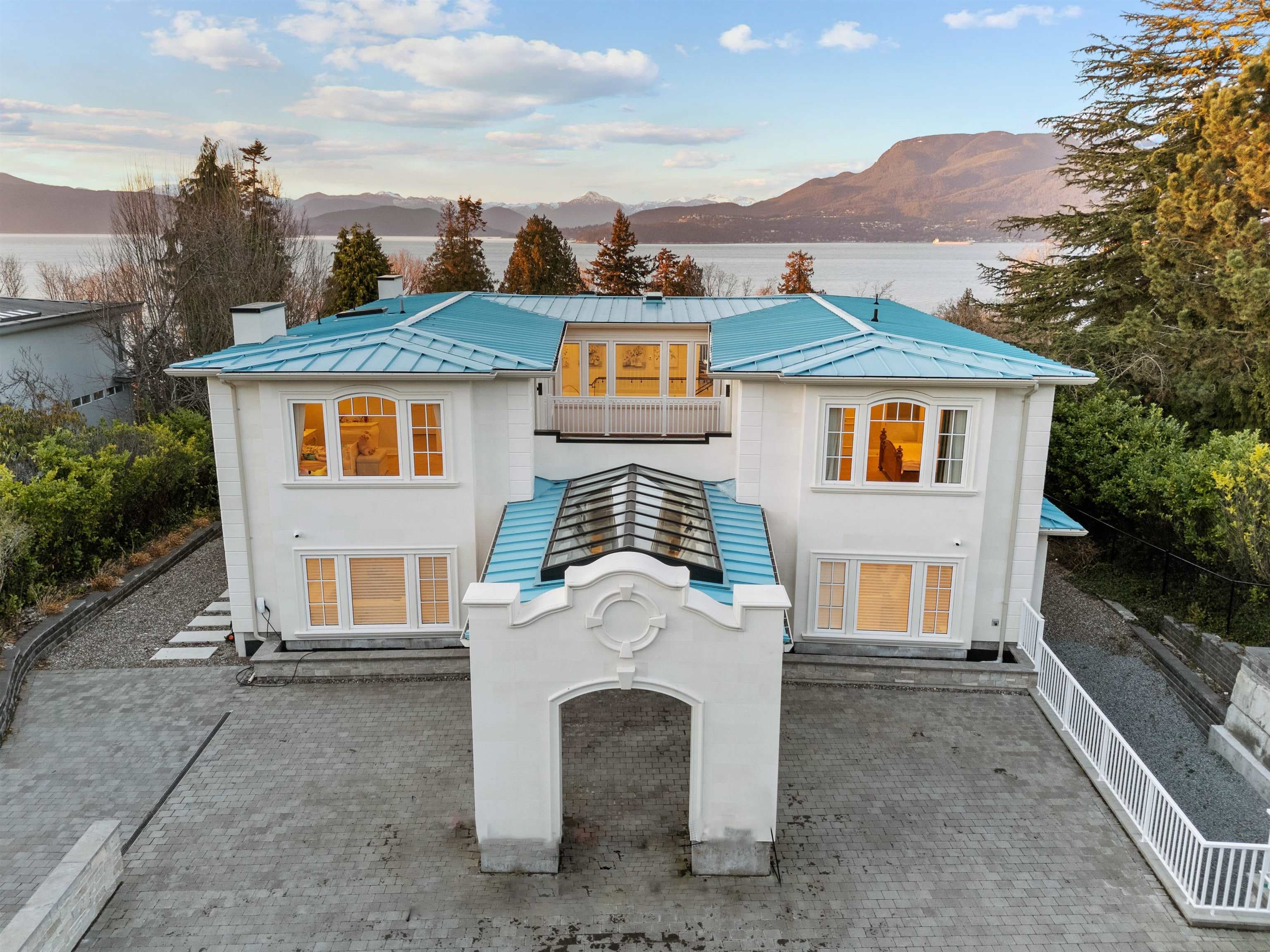 5747 Newton Wynd, Vancouver, V6T 1H6 — photo 3