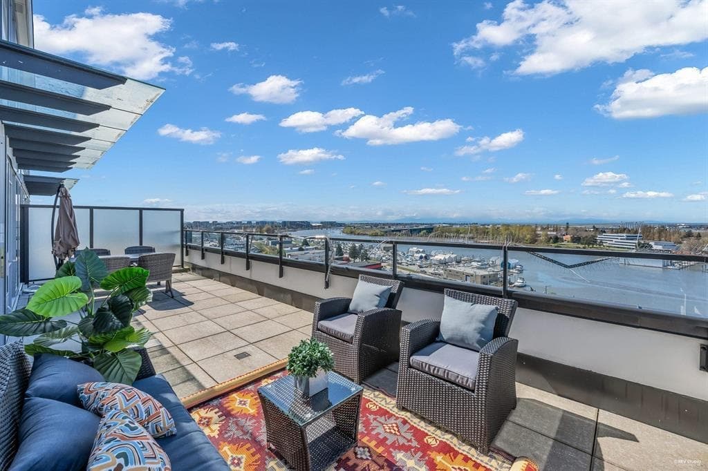 1600 - 8155 Capstan Way, Richmond