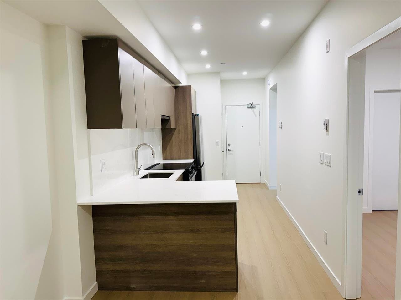 E512 - 10829 140 Street, Surrey, V6V 0A8 — photo 5