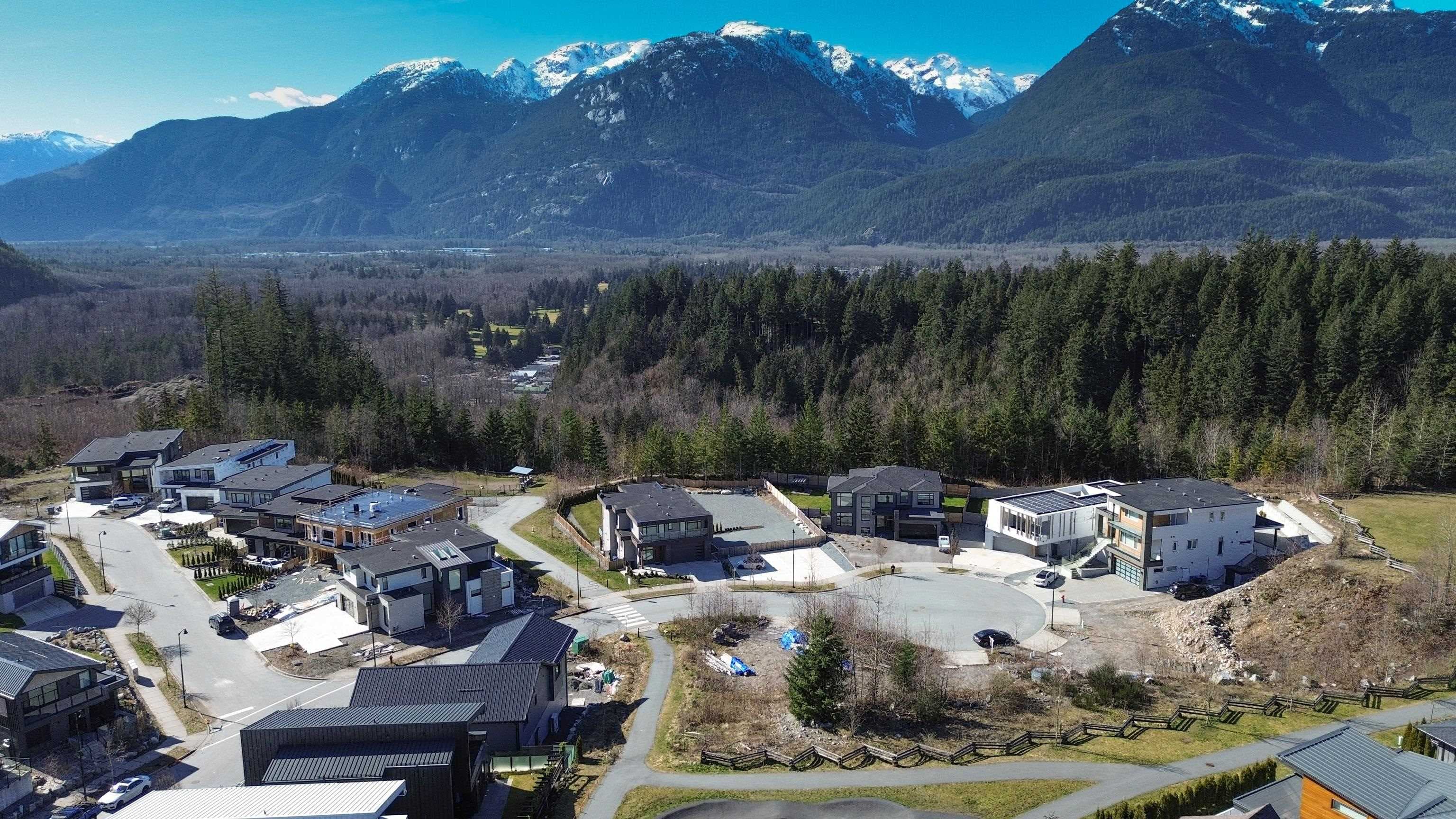 2917 Snowberry Place, Squamish