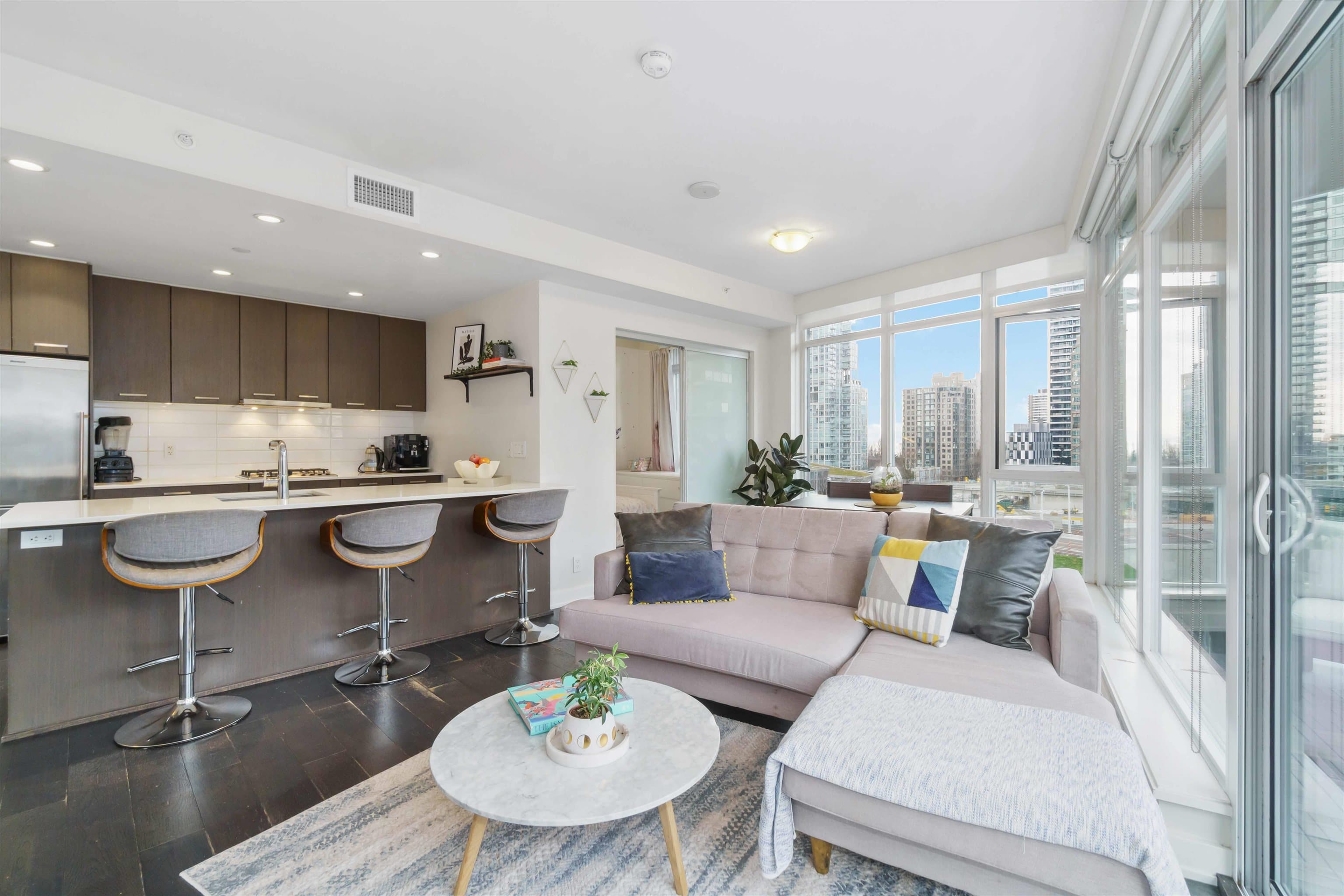 1103 - 1372 Seymour Street, Vancouver, V6B 0L1 — photo 4